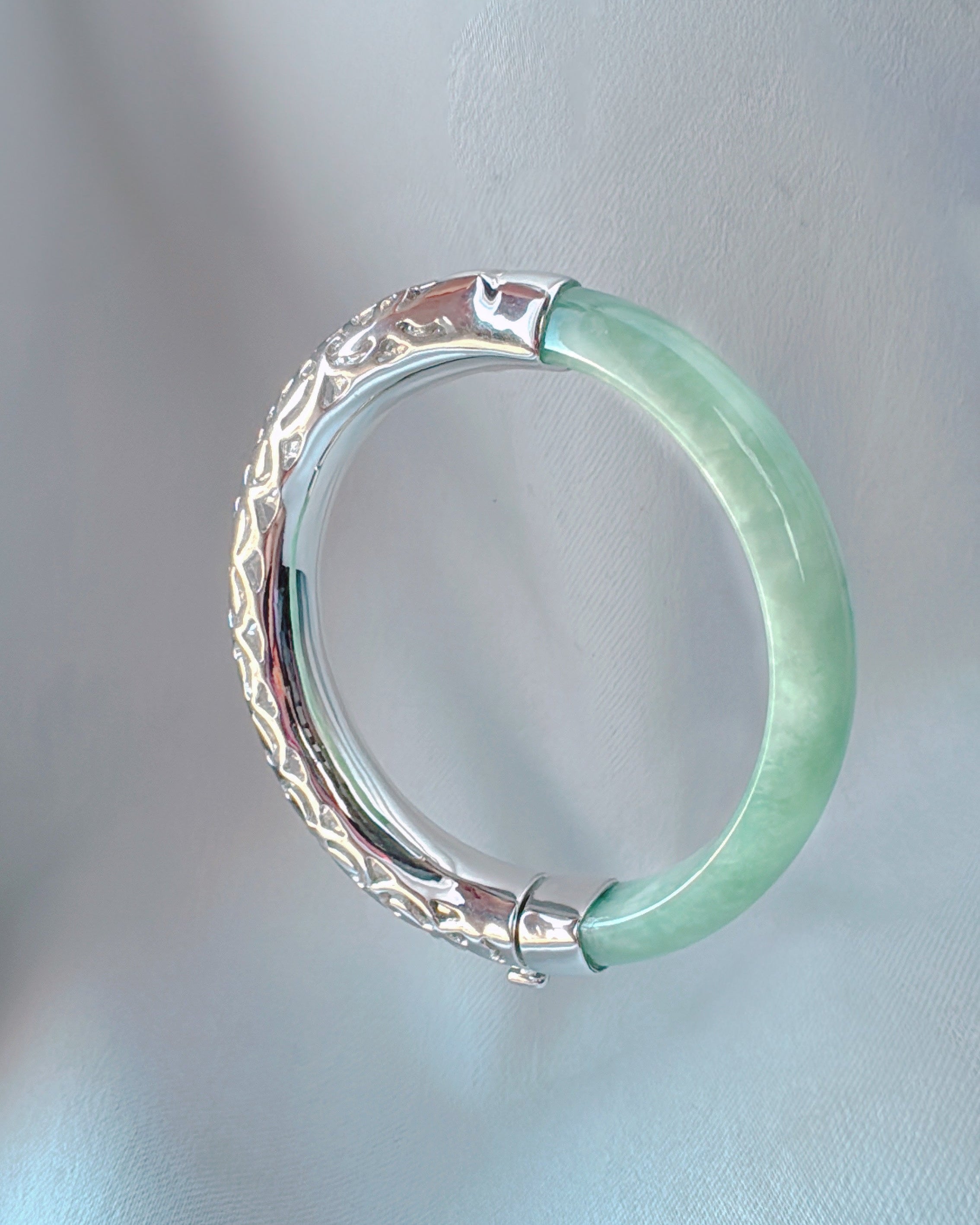 ロマンティックジェダイトバングル:直径16.5cm【受注生産:4~6週間】