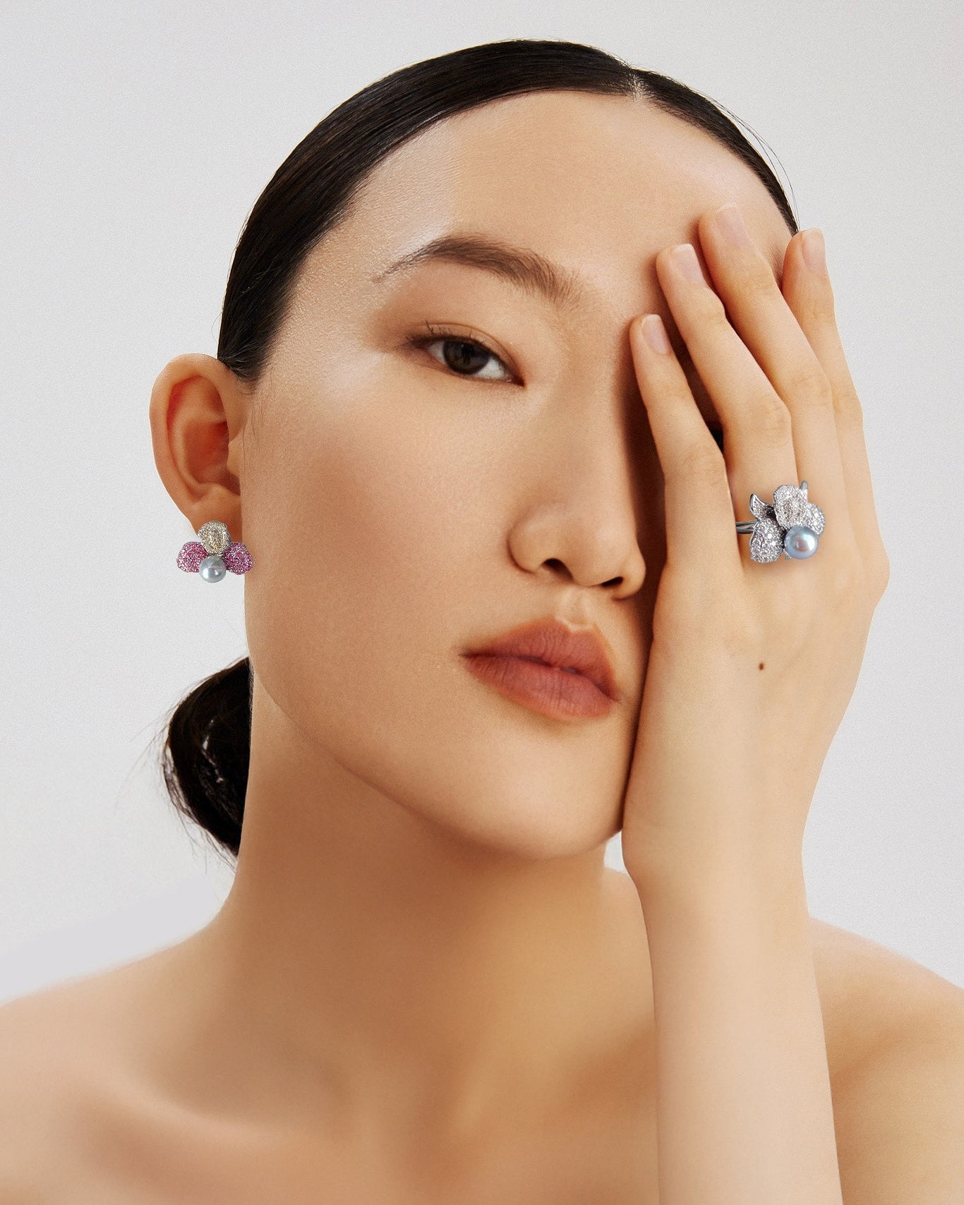 ペタル・ドール・ブルー、金と青の花びら(アコヤ)