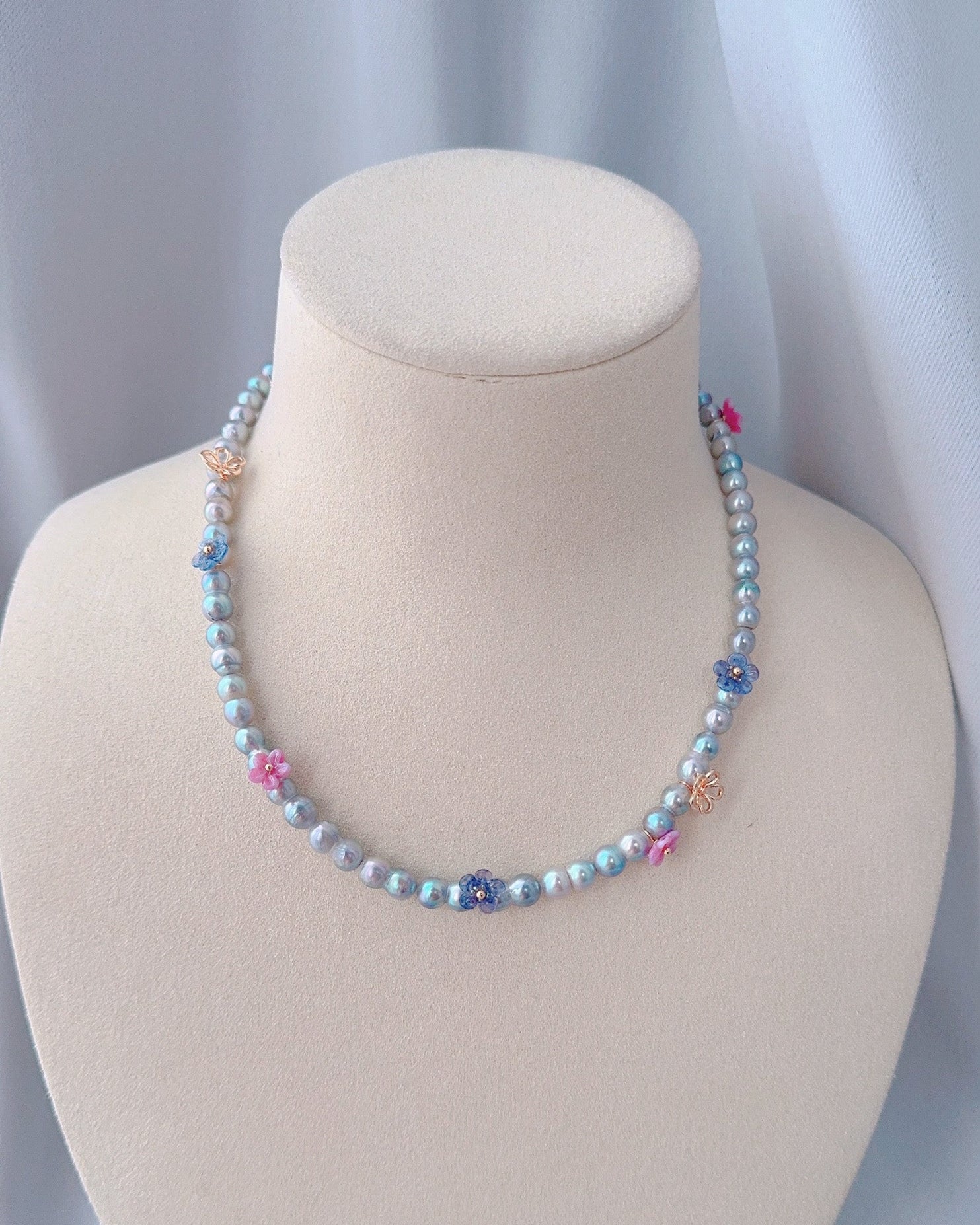 レシェルの花びらと真珠