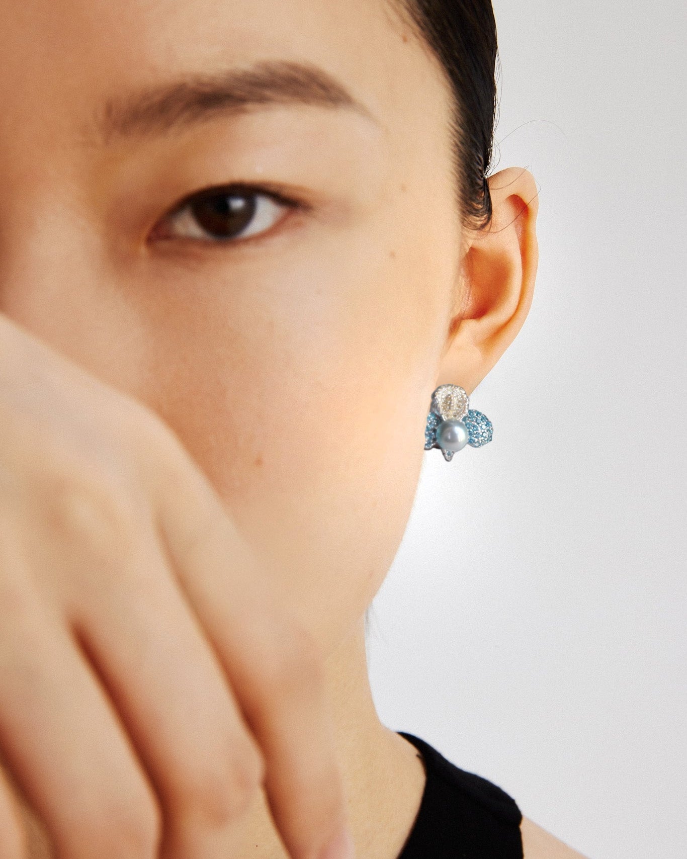 ペタル・ドール・ブルー、金と青の花びら(アコヤ)