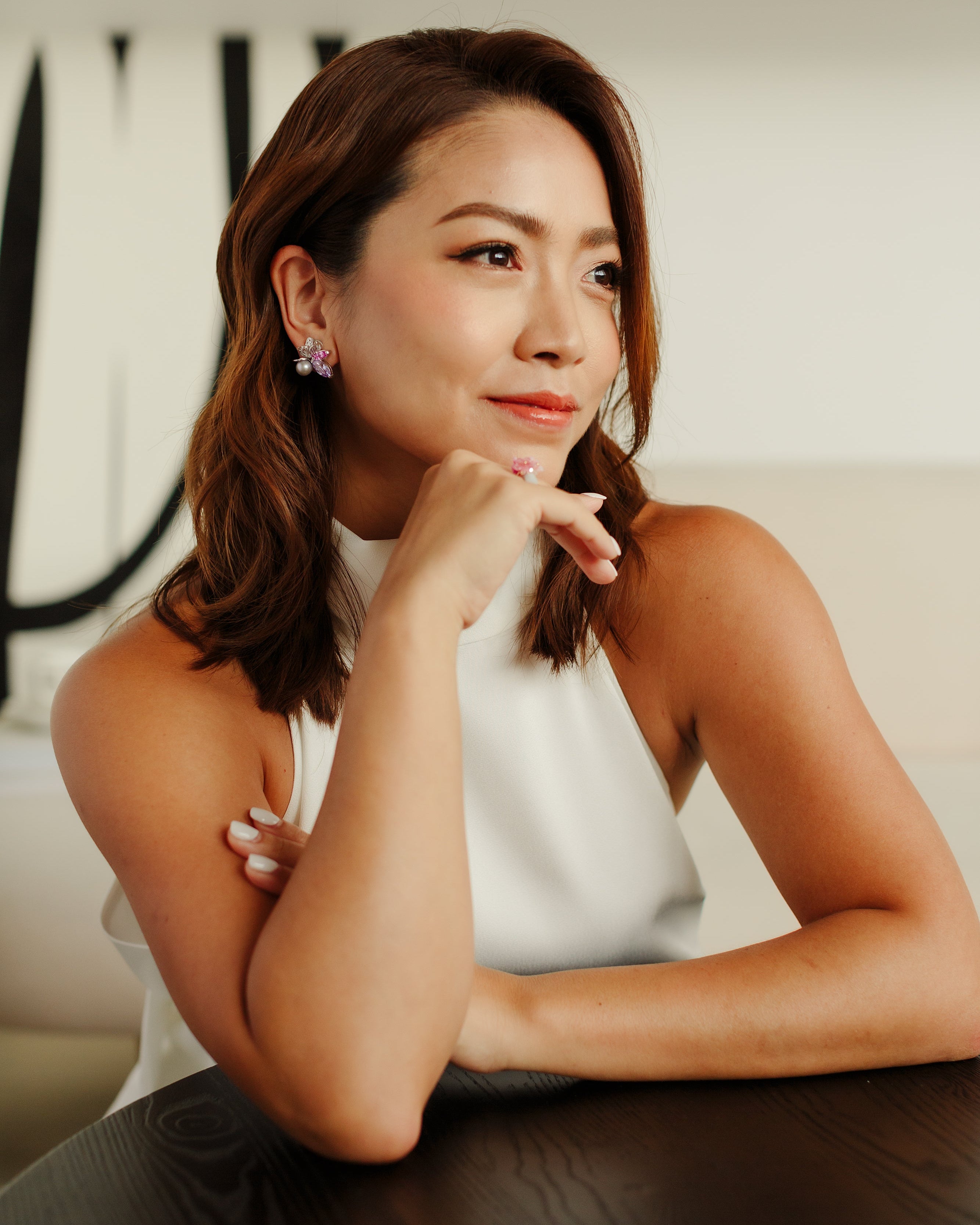 エレガントなハイネック