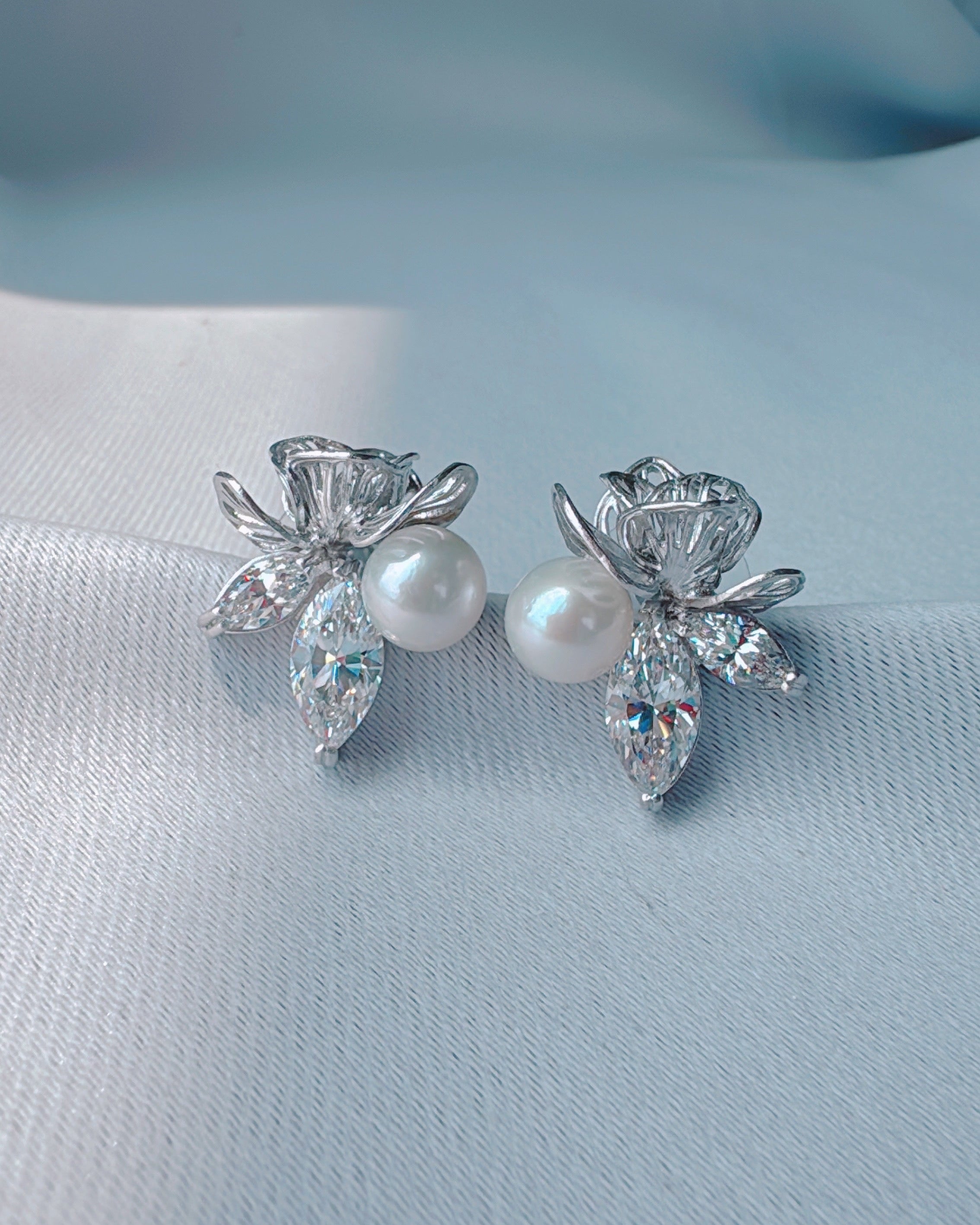 Flow X Lechelle: フローラルダンス (ホワイトゴールド)