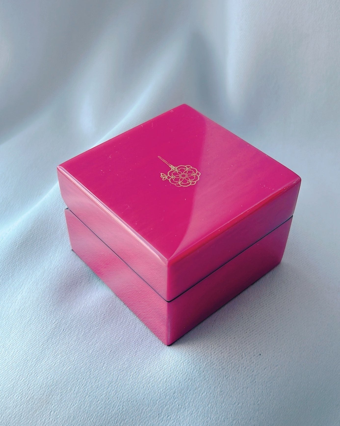 Jewellery Box (Option: Ring or Earring)