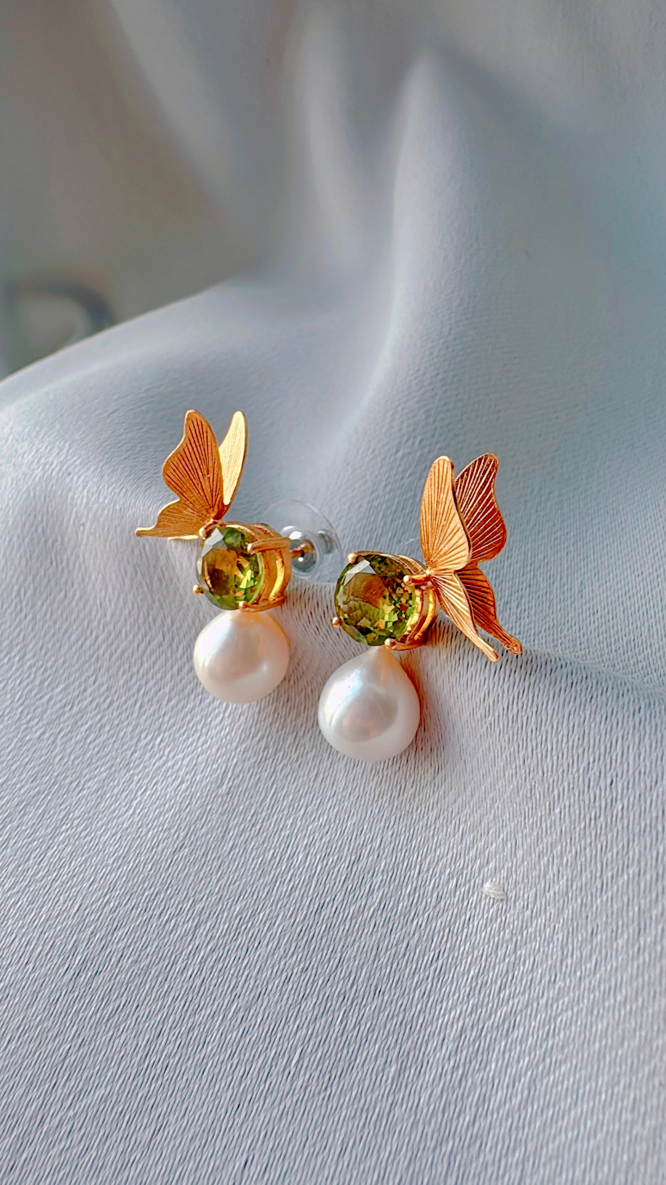 Flow x Lechelle: Delicate Flutters 2