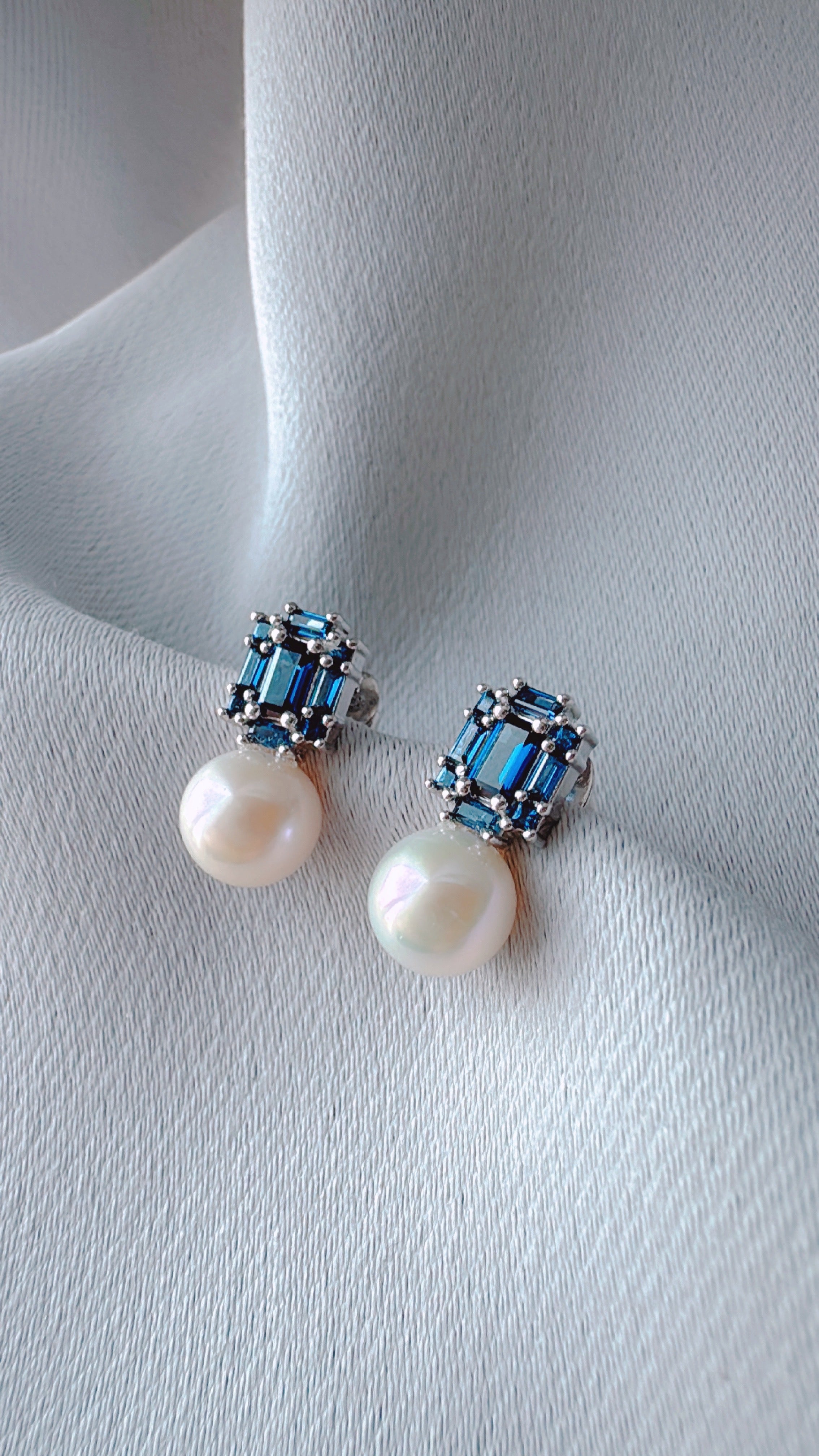 Blue Sapphire Deco Diamantes