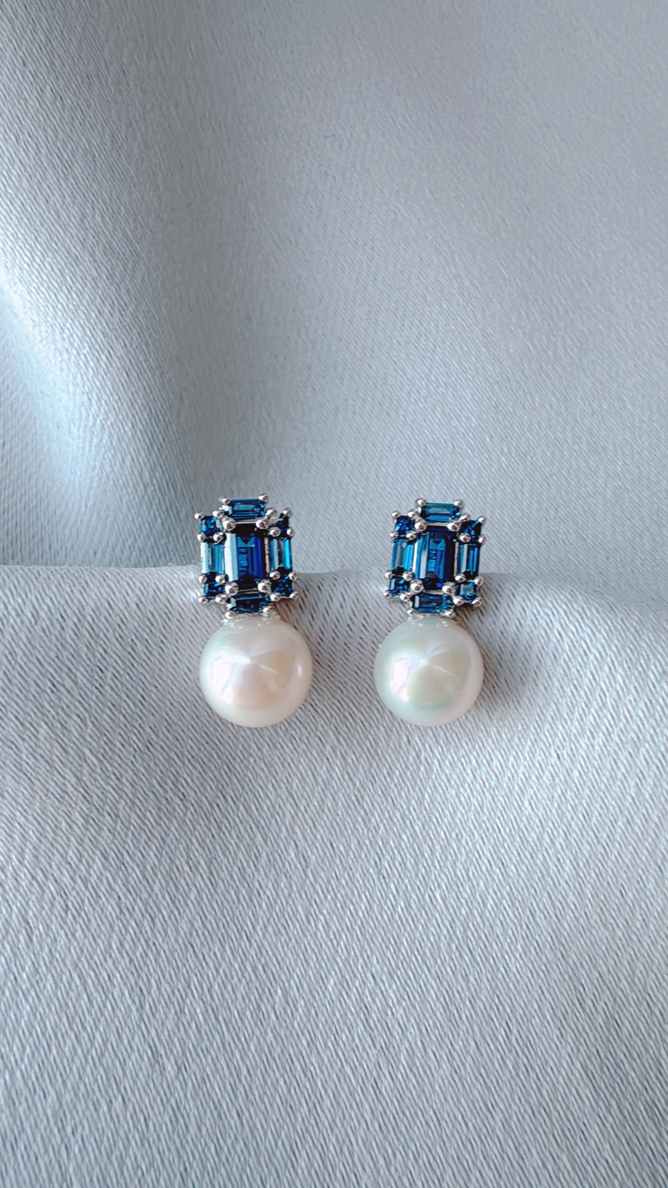 Blue Sapphire Deco Diamantes
