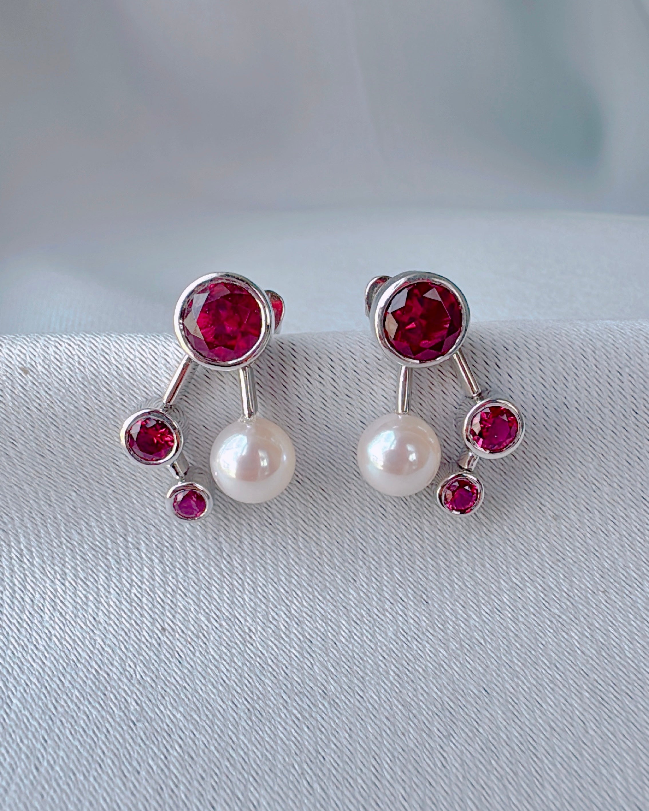 Luxe Ruby Constellation (Akoya)