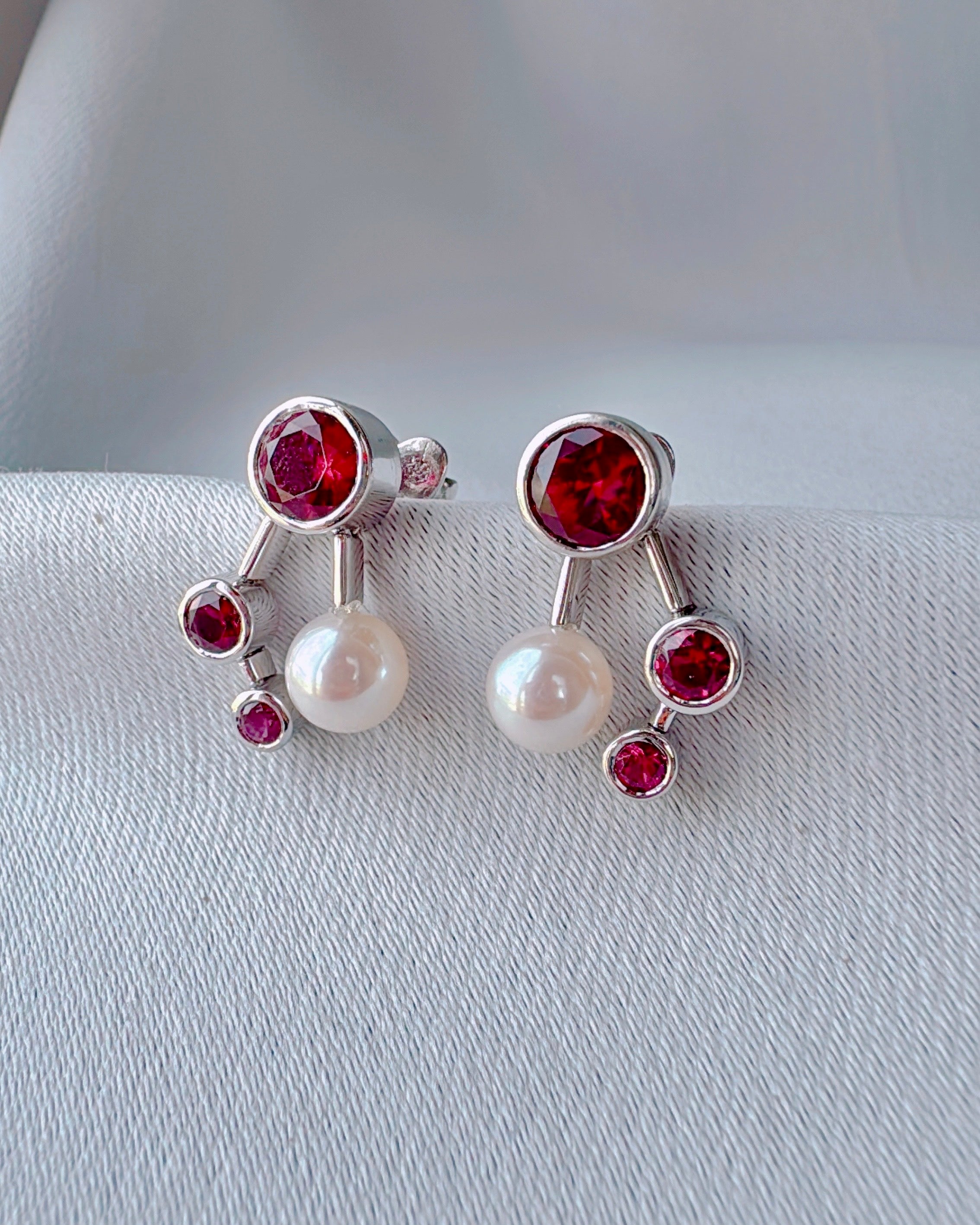 Luxe Ruby Constellation (Akoya)