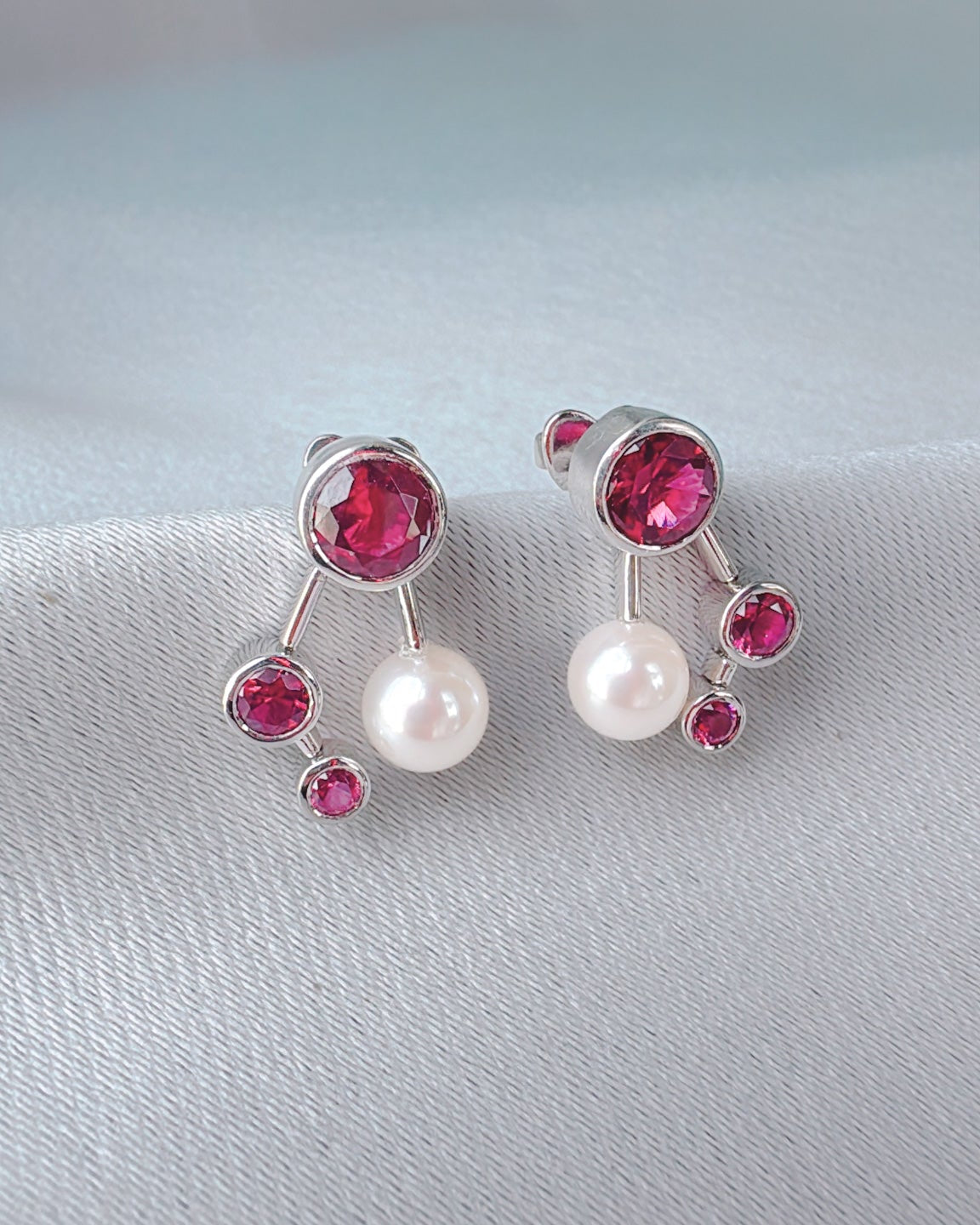 Luxe Ruby Constellation (Akoya)