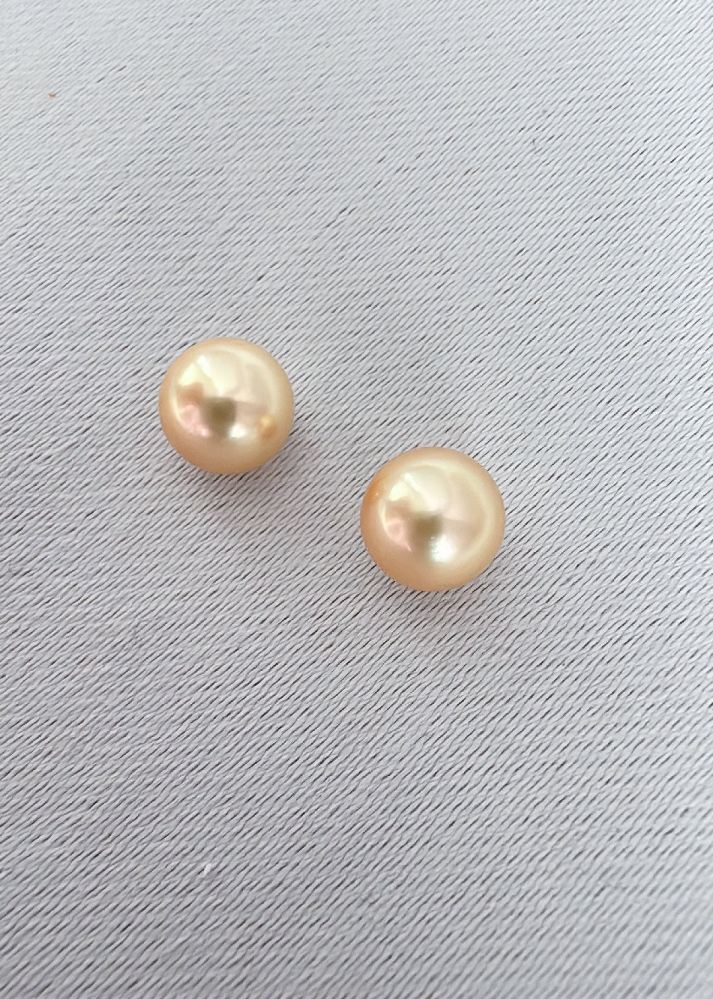 8mm Luxe Dark Gold Akoya