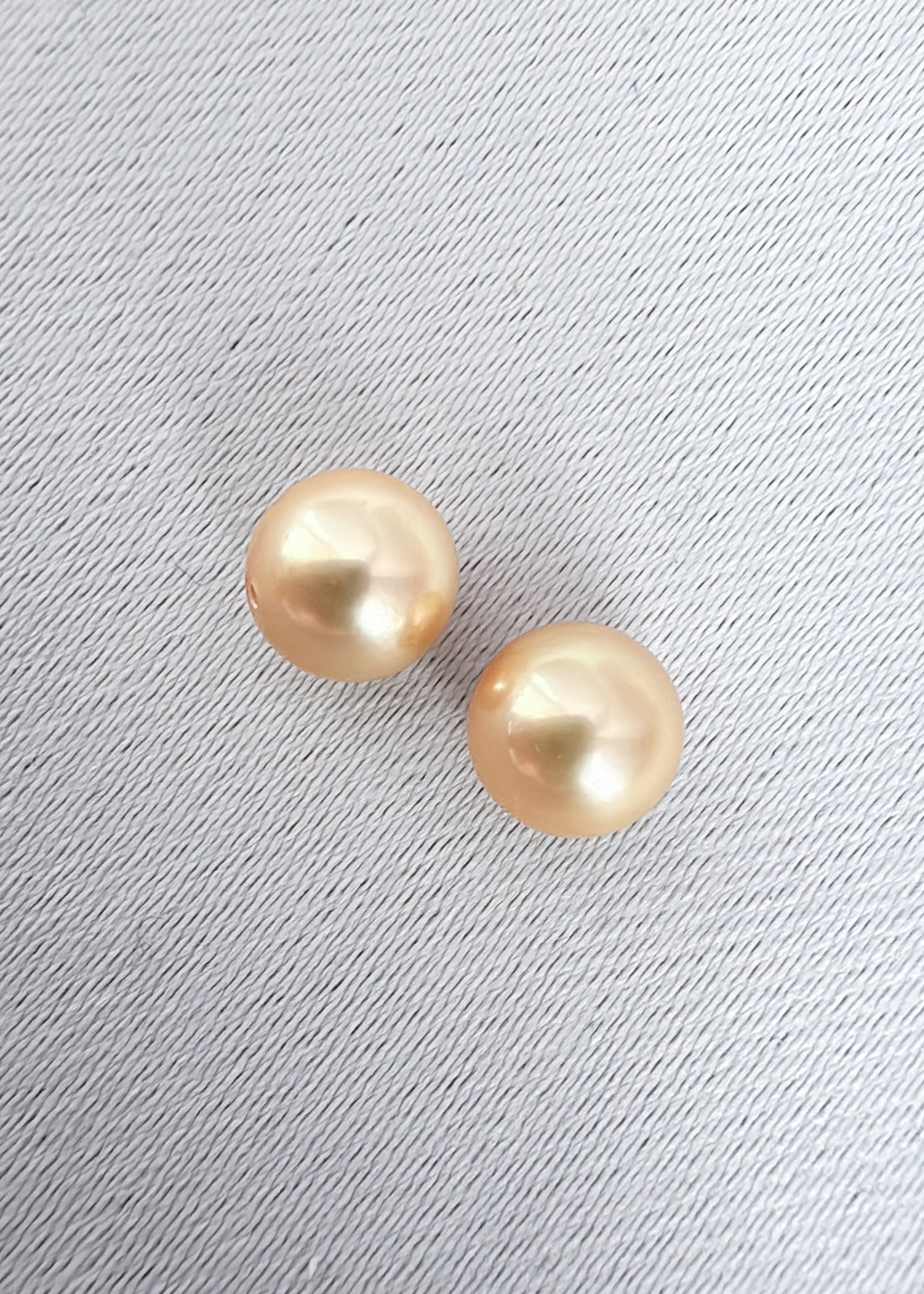 8mm Luxe Dark Gold Akoya