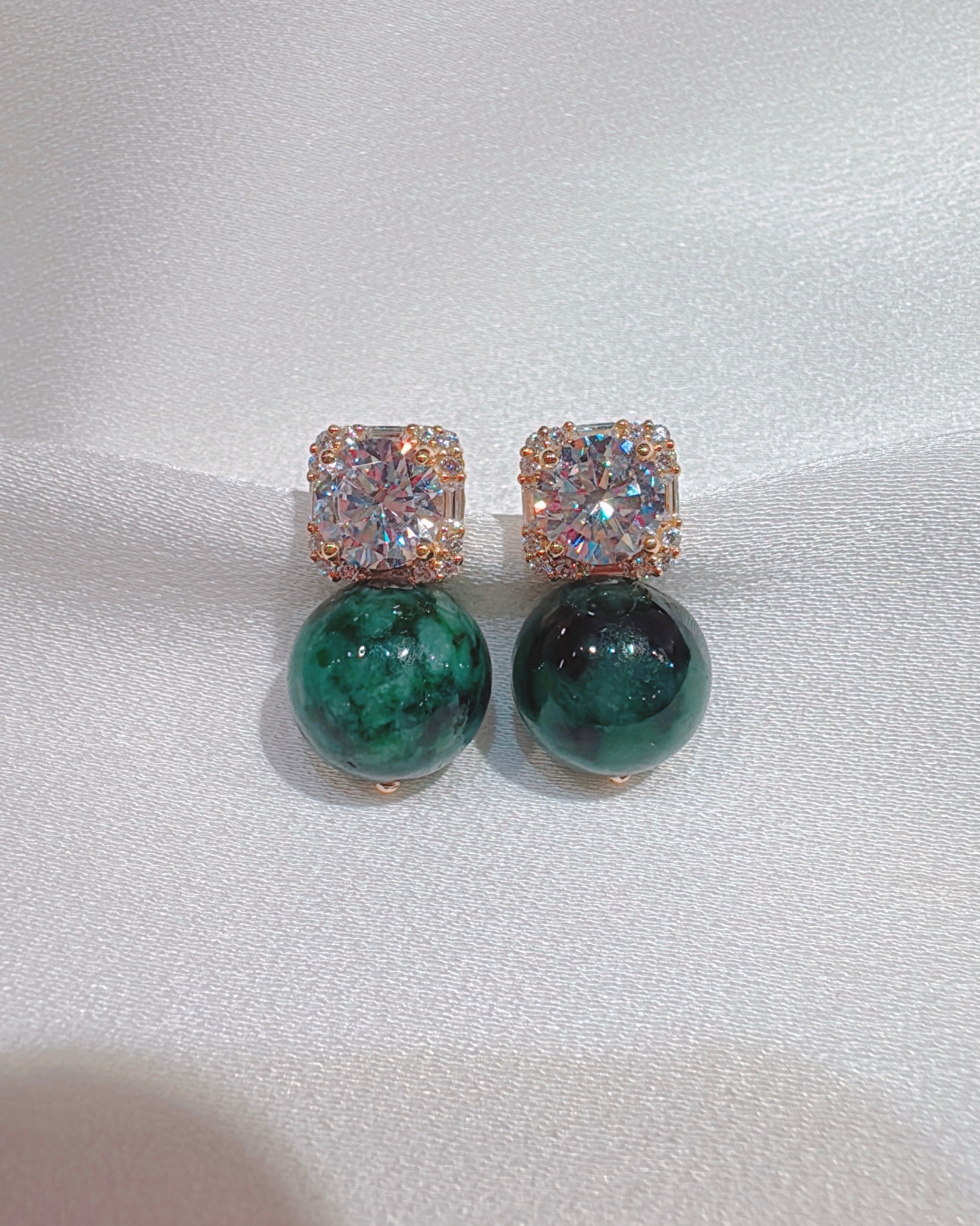 Poised Elegance in Deep Emerald Jadeite (Size M)