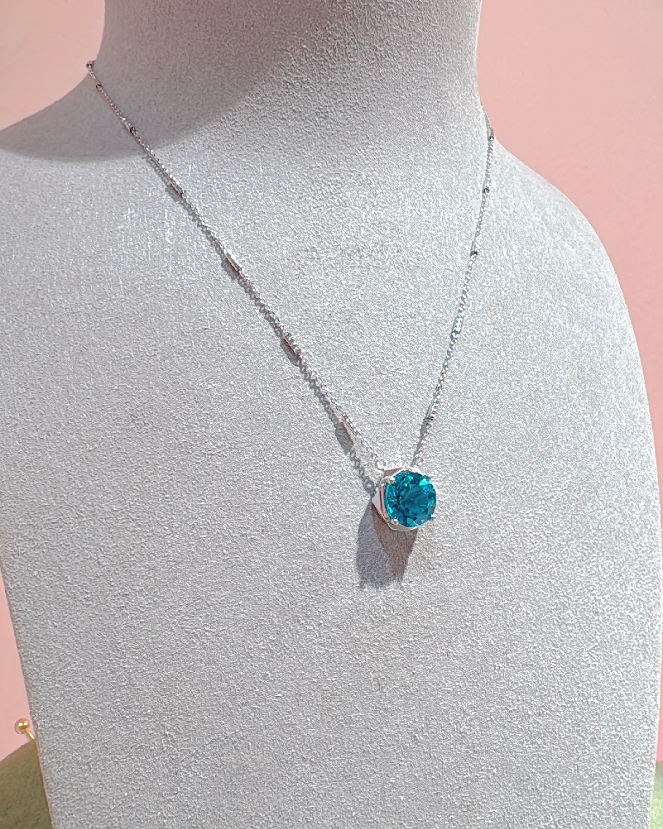 The Calmwater Pendant