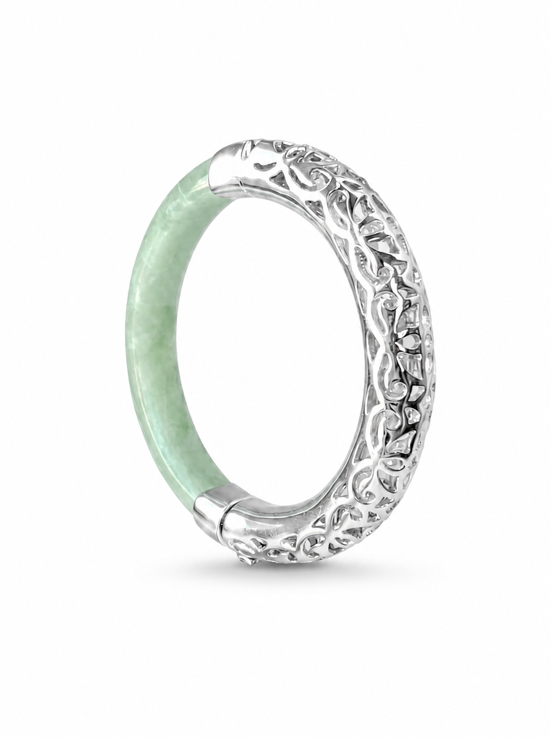 18K Solid Gold: Romantic Jadeite bangle: 16.5cm diameter
