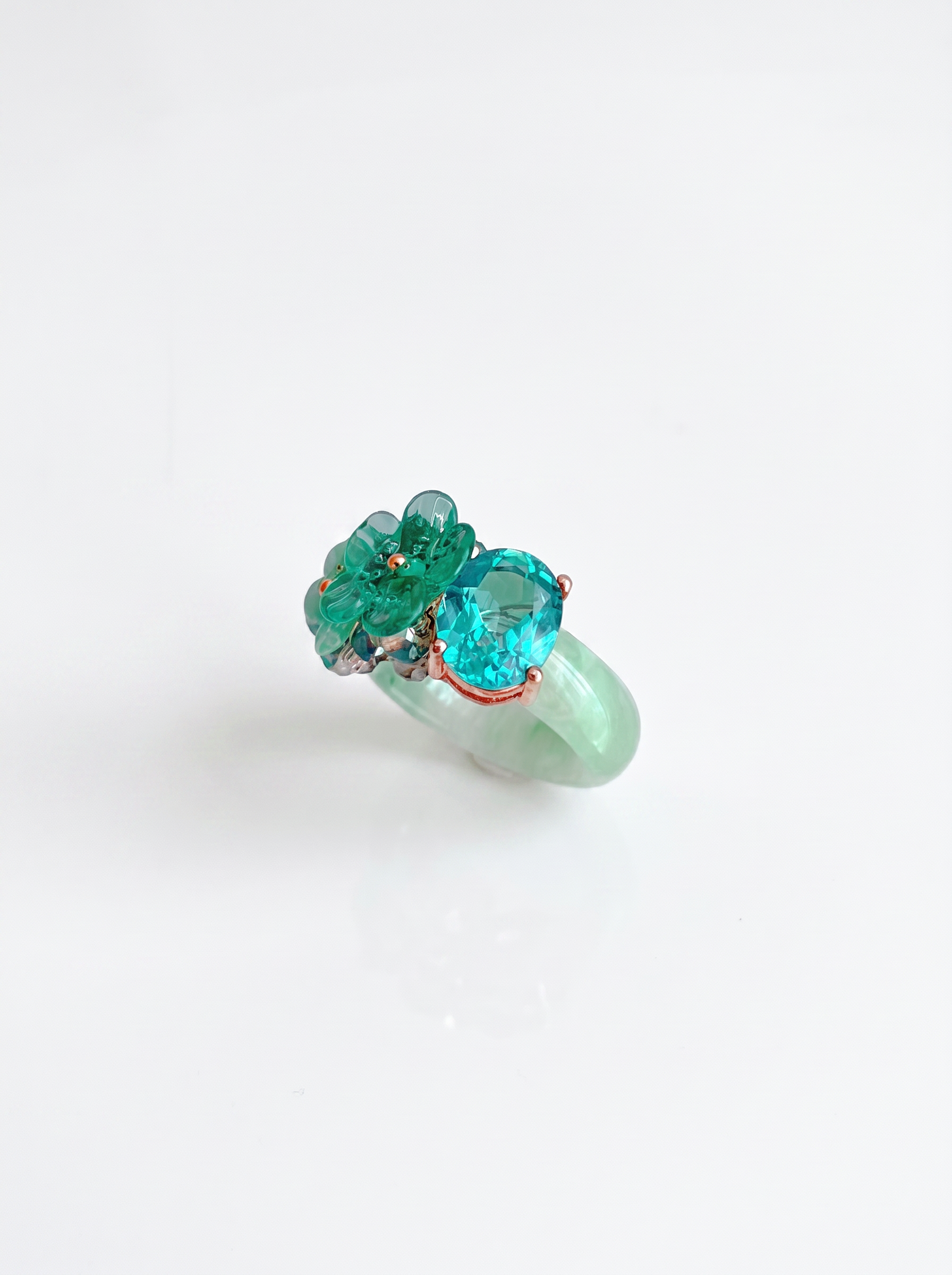Jadeite Art Ring (US 8.5)