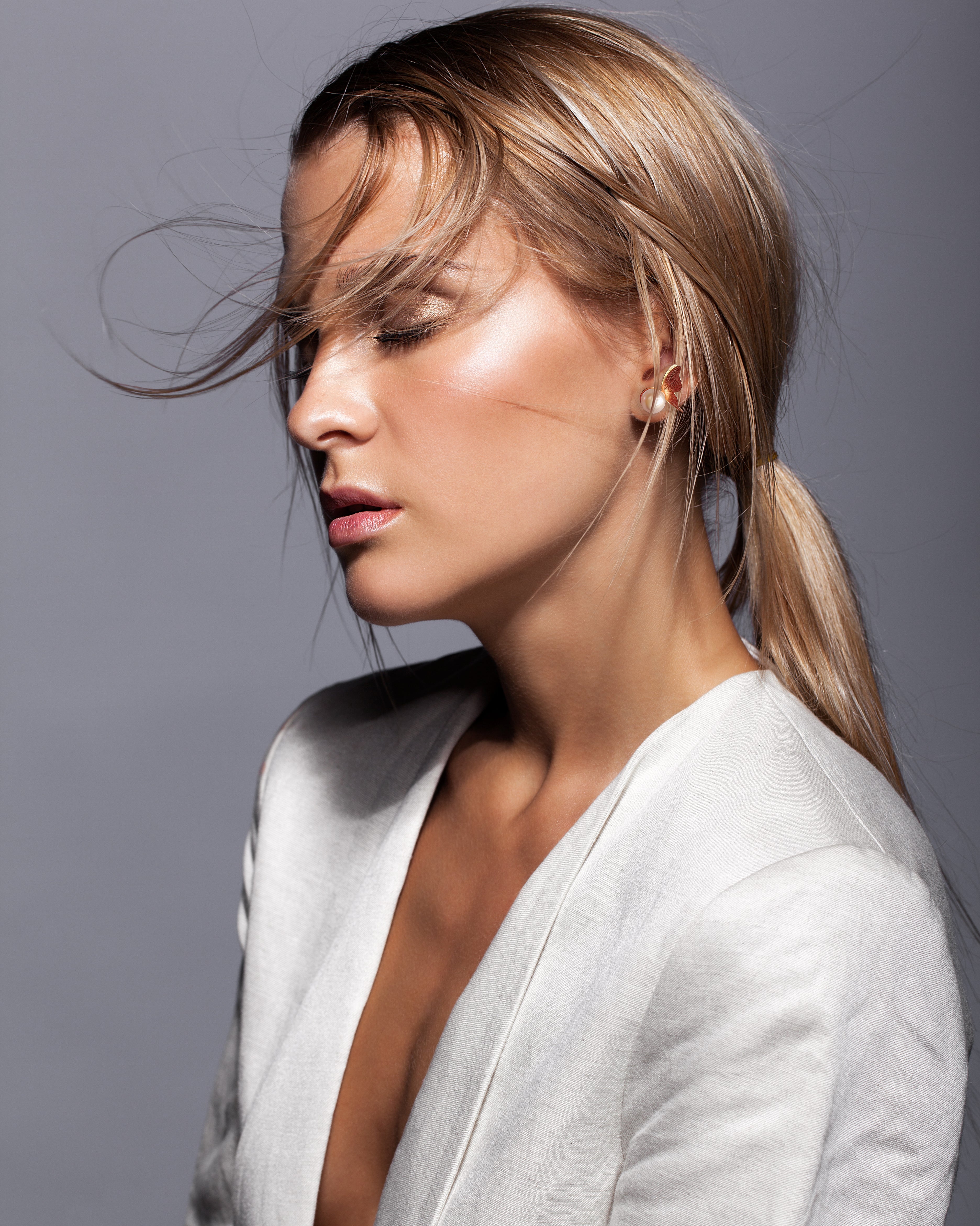 Gold Flutterby (Full)