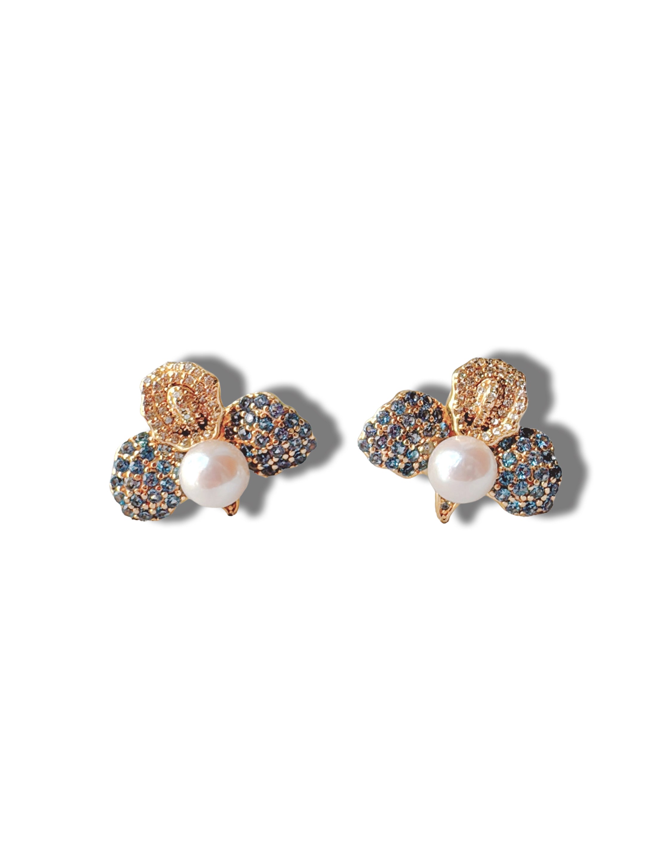 Blue d’Or, Petals of Gold (Ivory Pink Akoya)