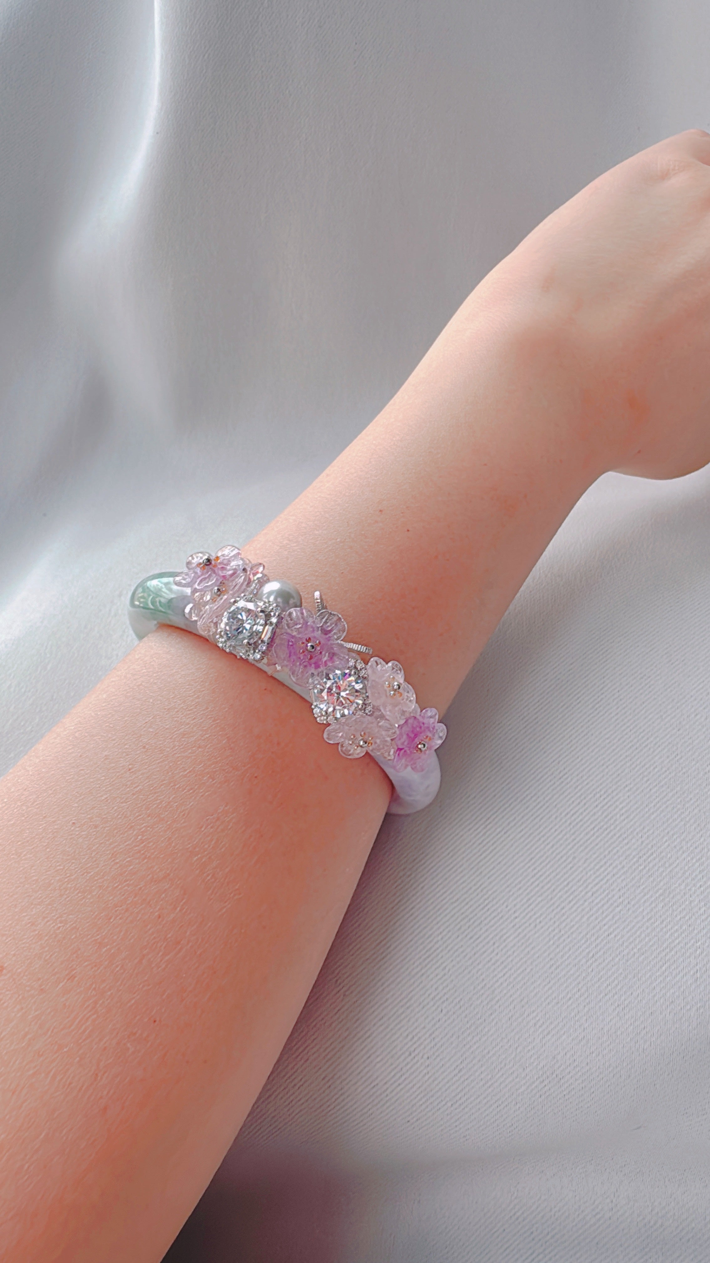 ライラックエメラルドジェダイトバングル【一点物】