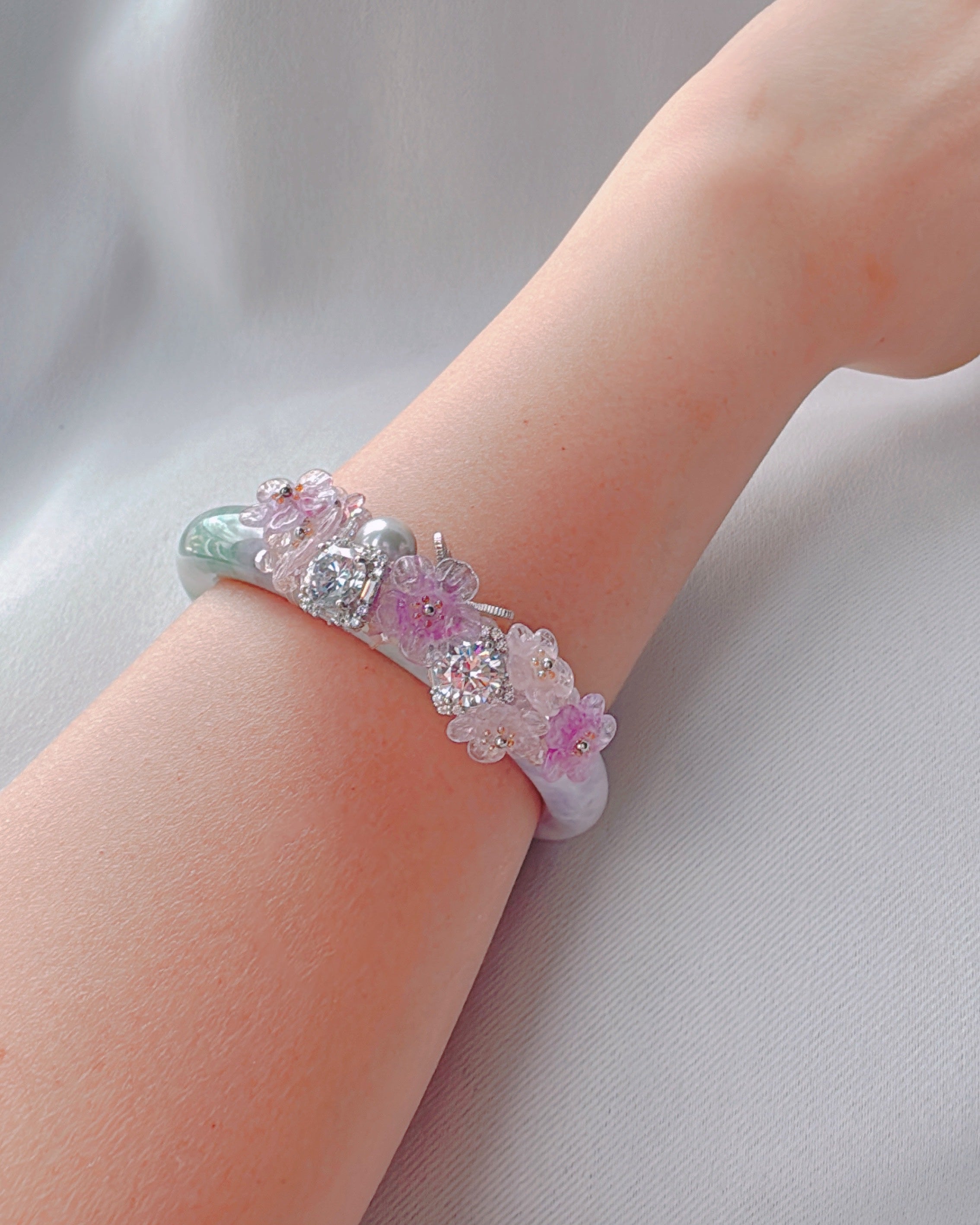 ライラックエメラルドジェダイトバングル【一点物】