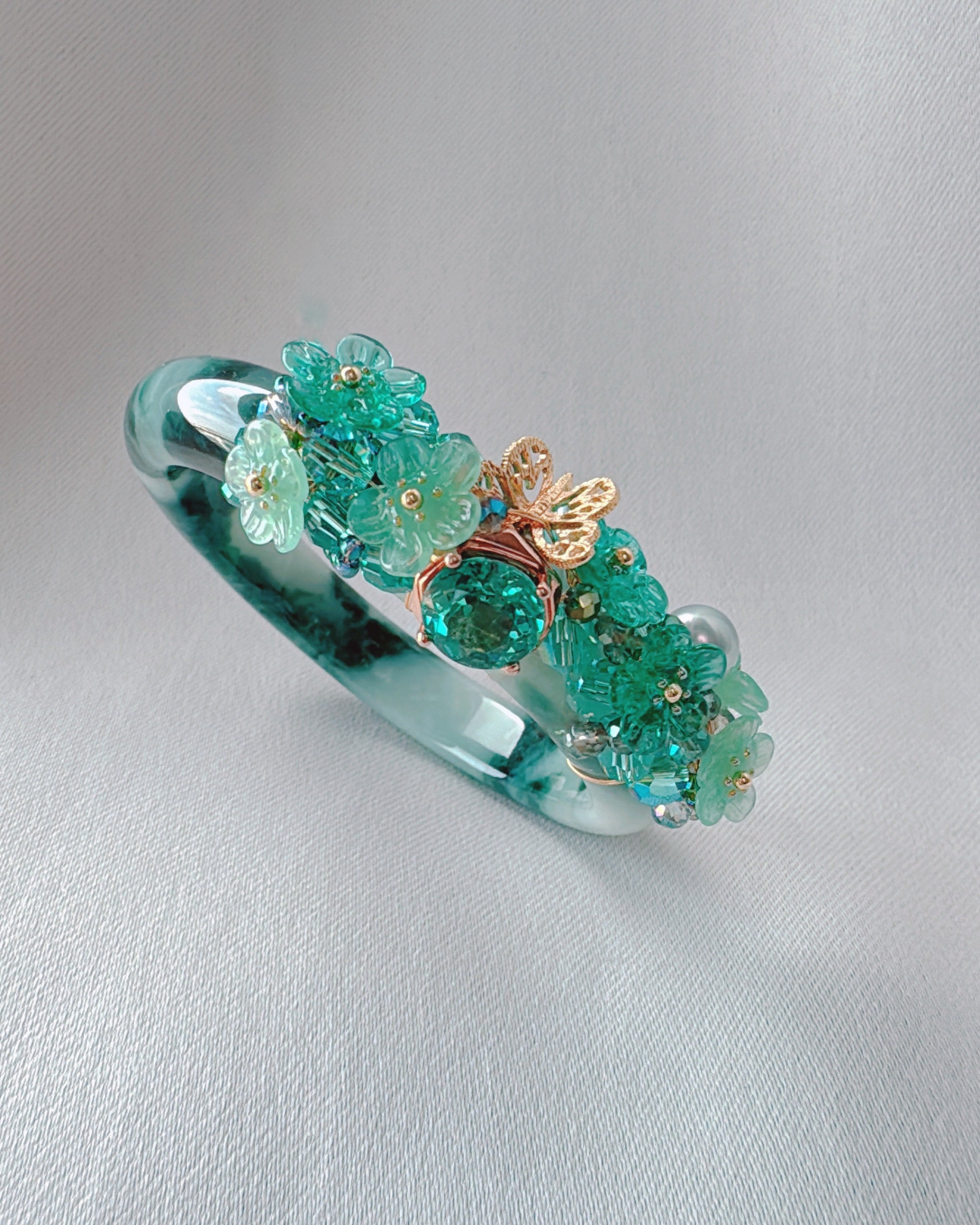 ブルーエメラルドジェダイトバングル（18.5cm/サイズ57）一点物