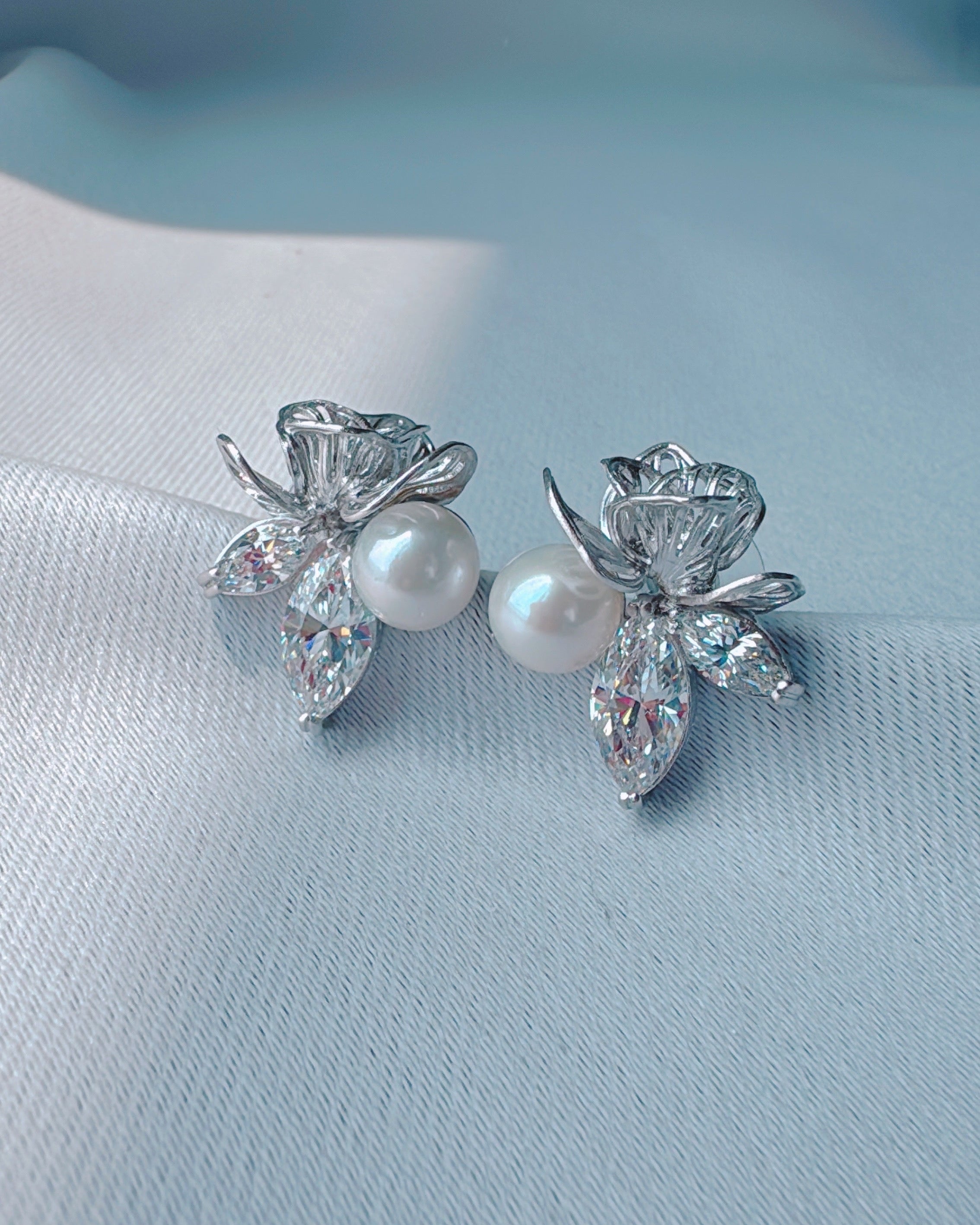 Flow X Lechelle: フローラルダンス (ホワイトゴールド)