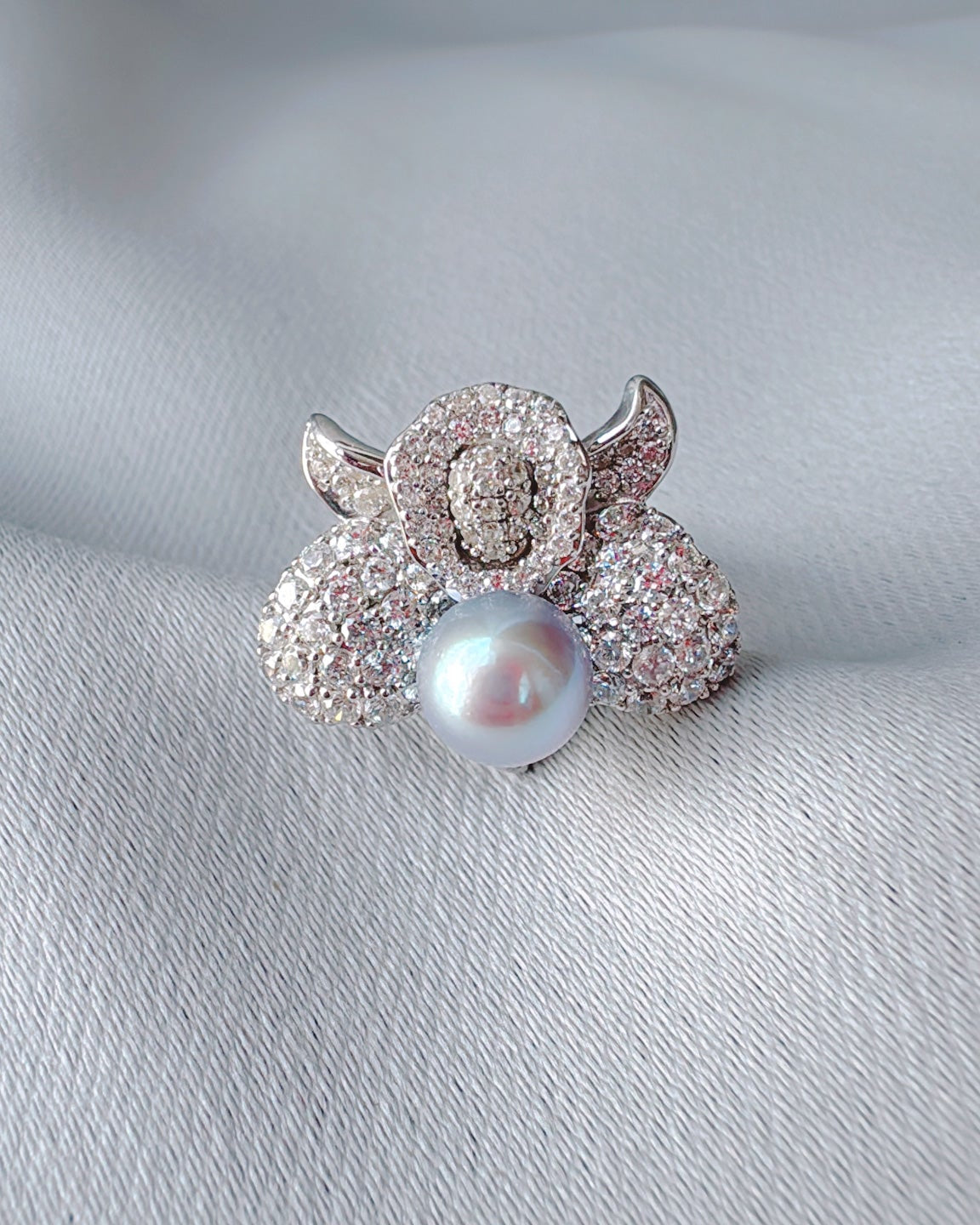 フルール・ダルジャン、18Kソリッドゴールド、アコヤ石 [受注生産：6～8週間]