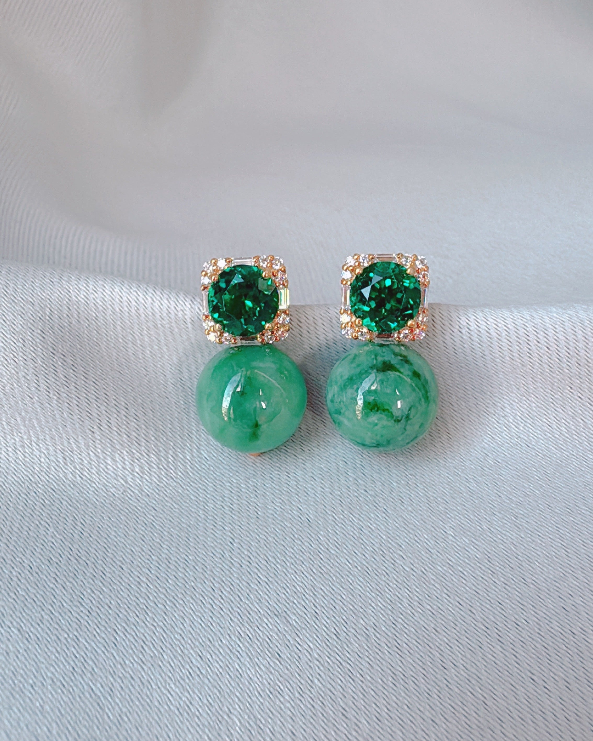 エメラルドグリーンジェダイト（中）