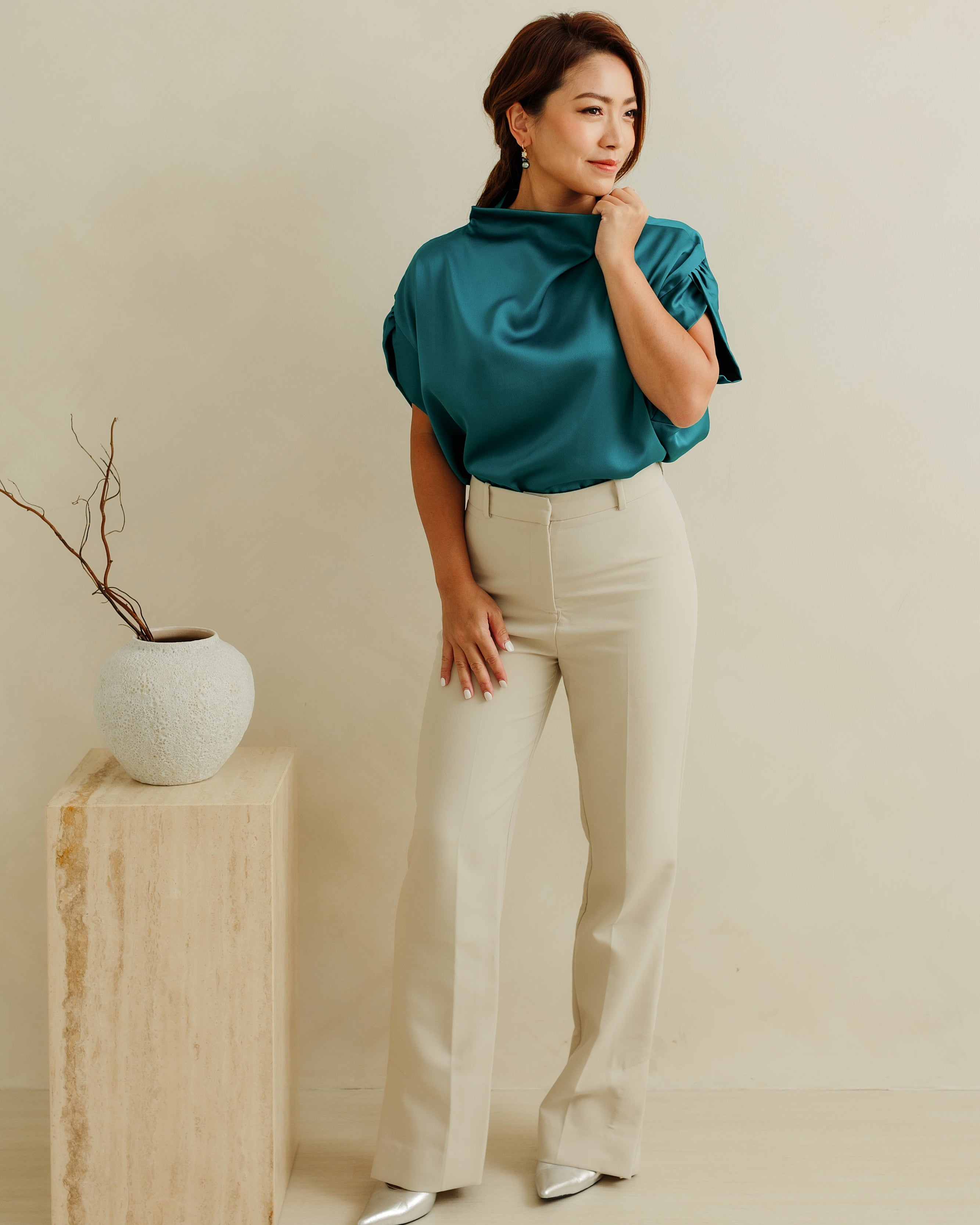 チューリップスリーブトップ（ティール）