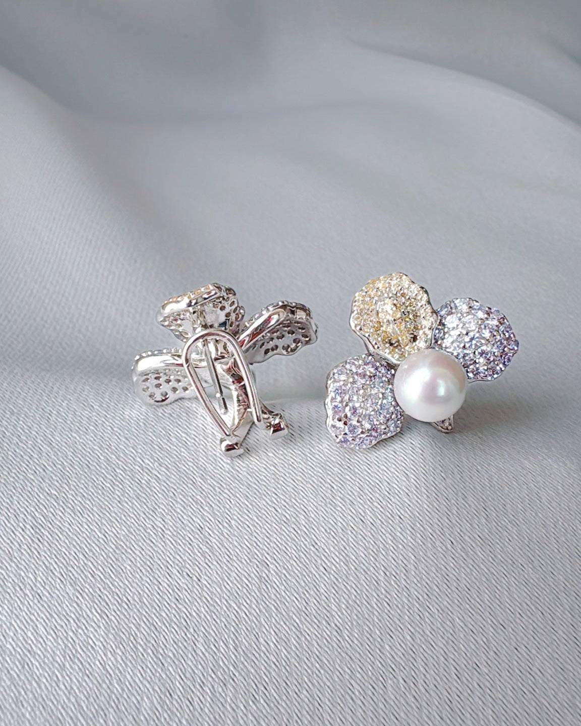 ペタルドール、金の花びら（アコヤ）