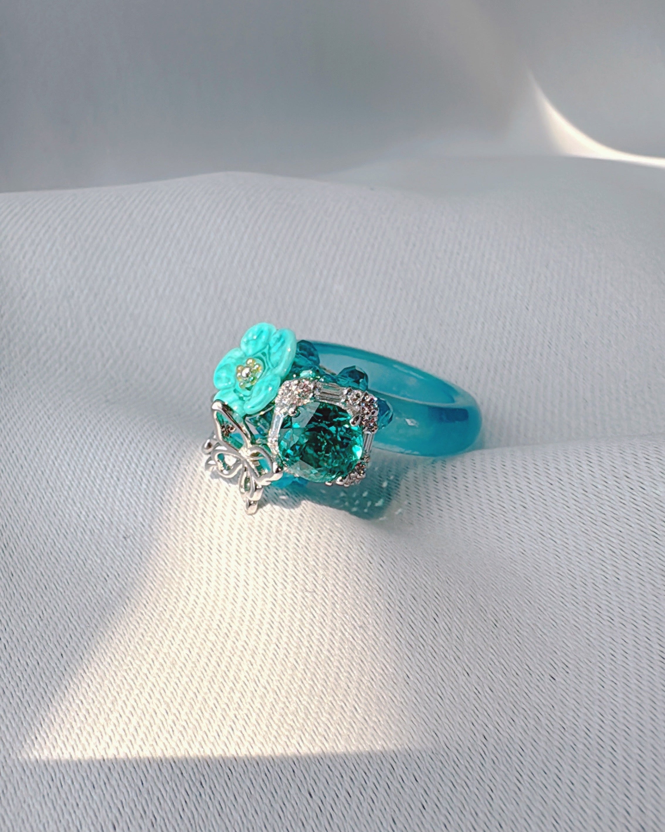 ブルーウォーターズ・オブ・カーム（US7.5/HK17）