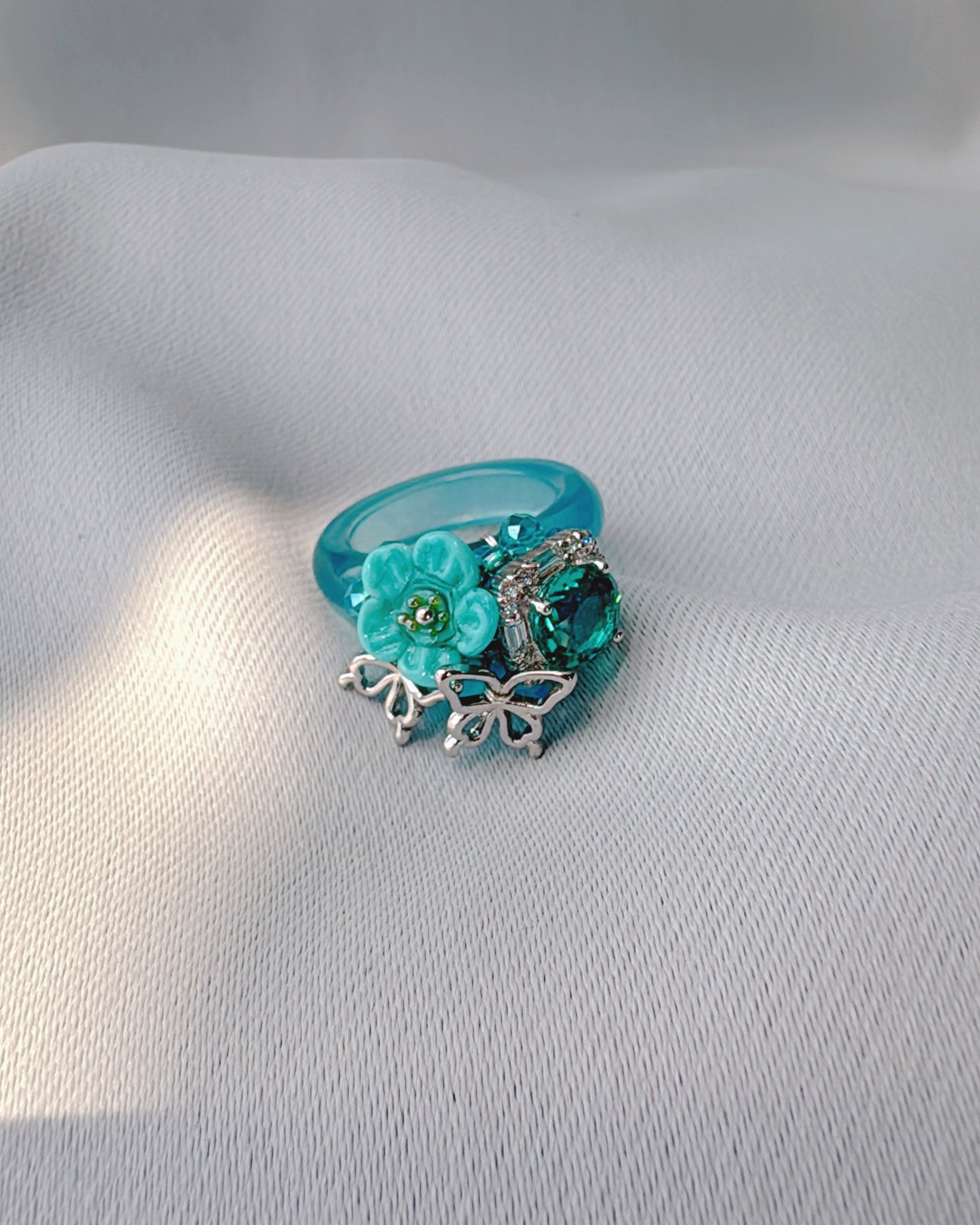 ブルーウォーターズ・オブ・カーム（US7.5/HK17）