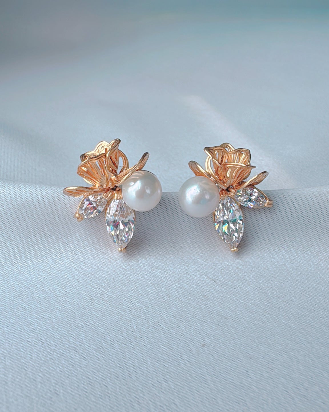 Flow X Lechelle: フローラル ダンス (ゴールド)