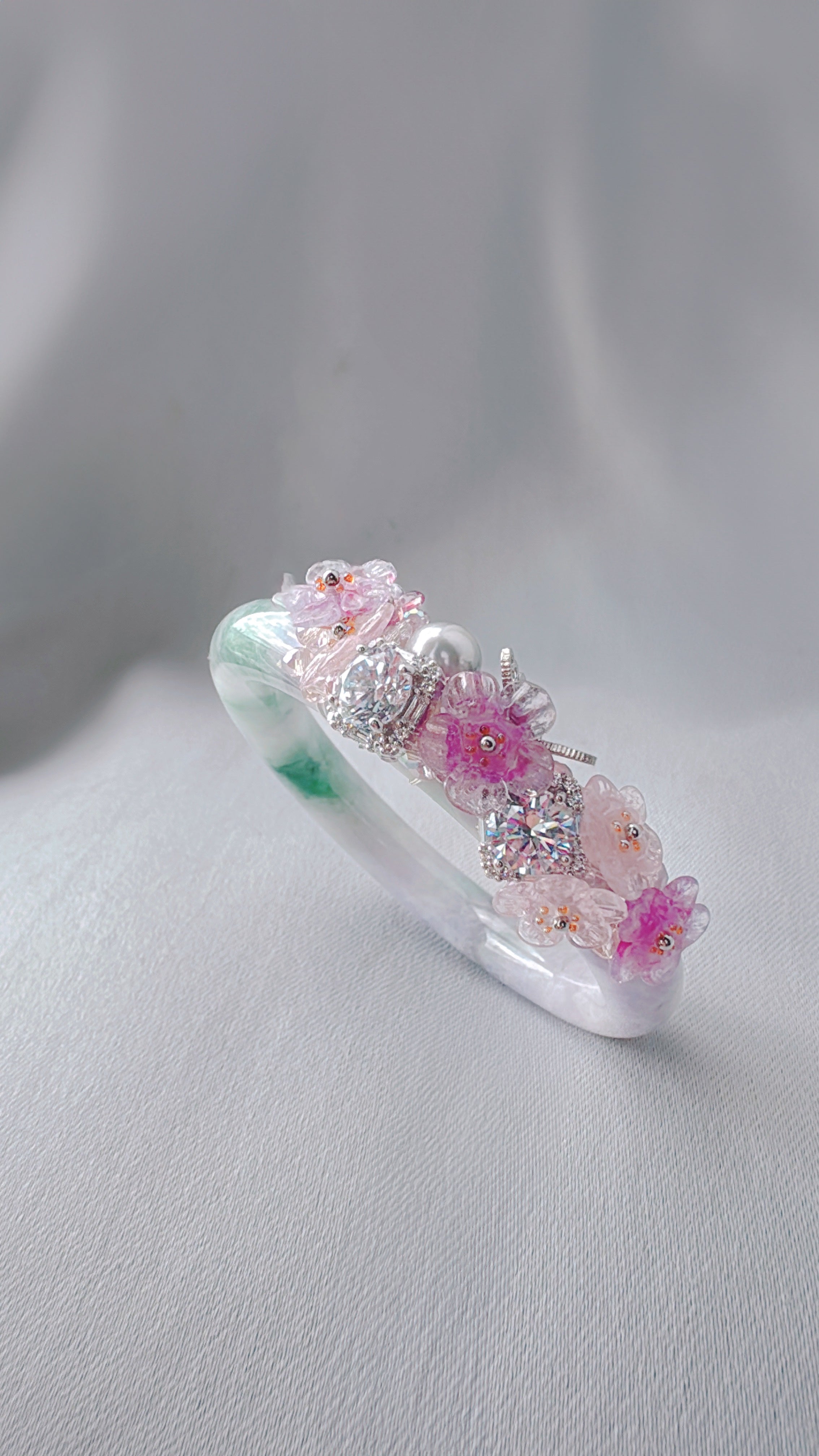 ライラックエメラルドジェダイトバングル【一点物】