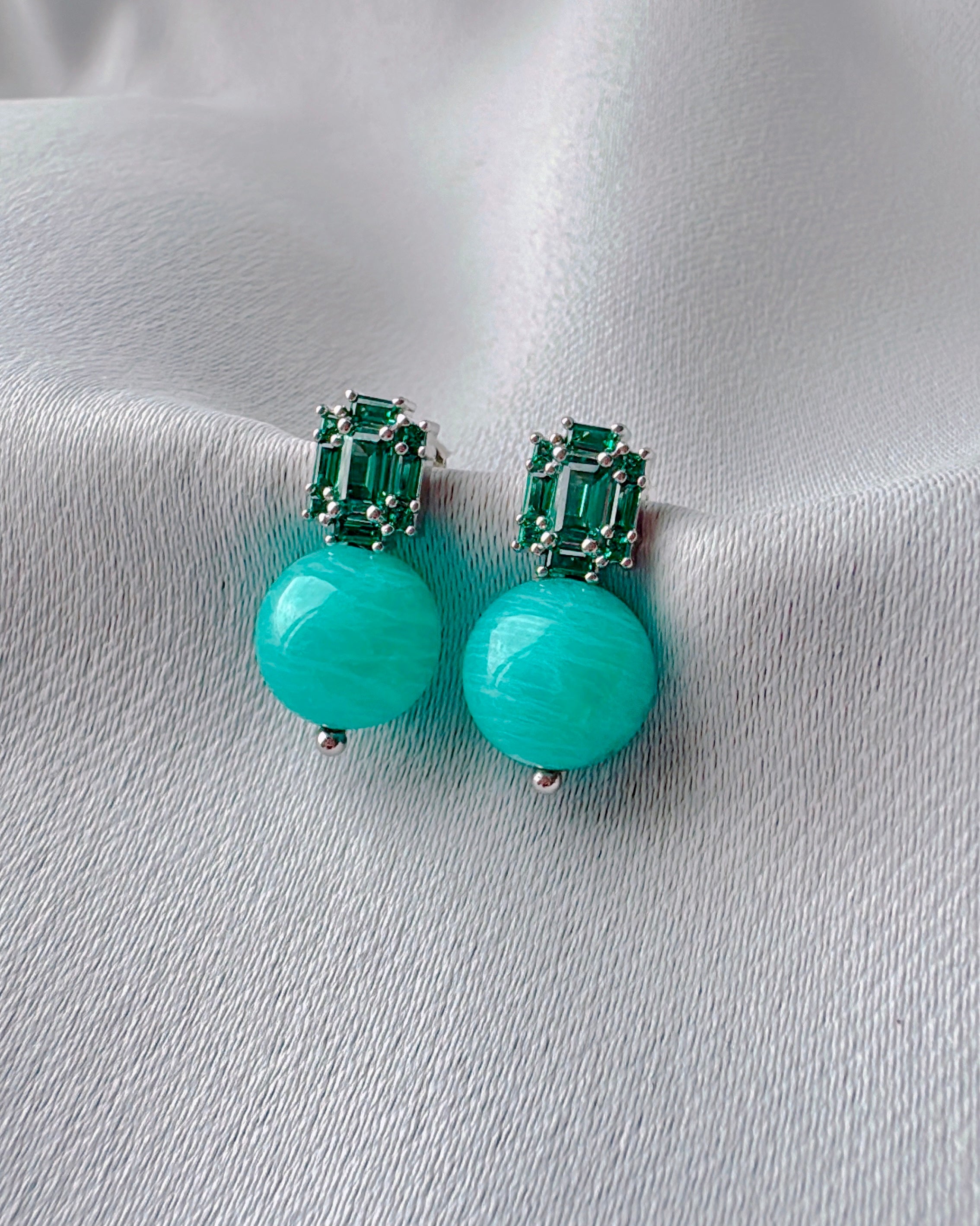 Simple Petite Amazonites