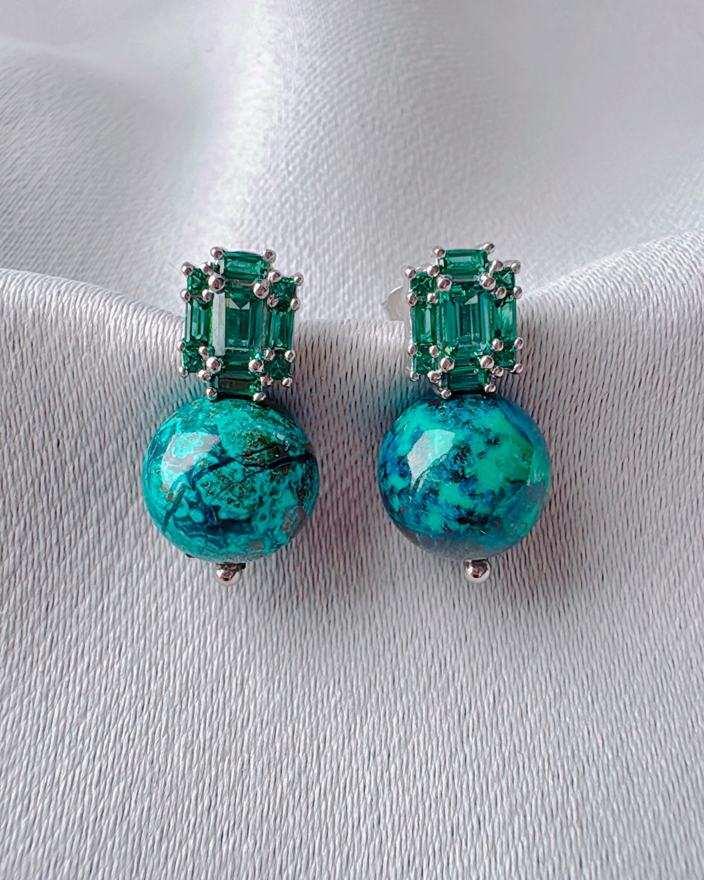 Simple Petite Azurite