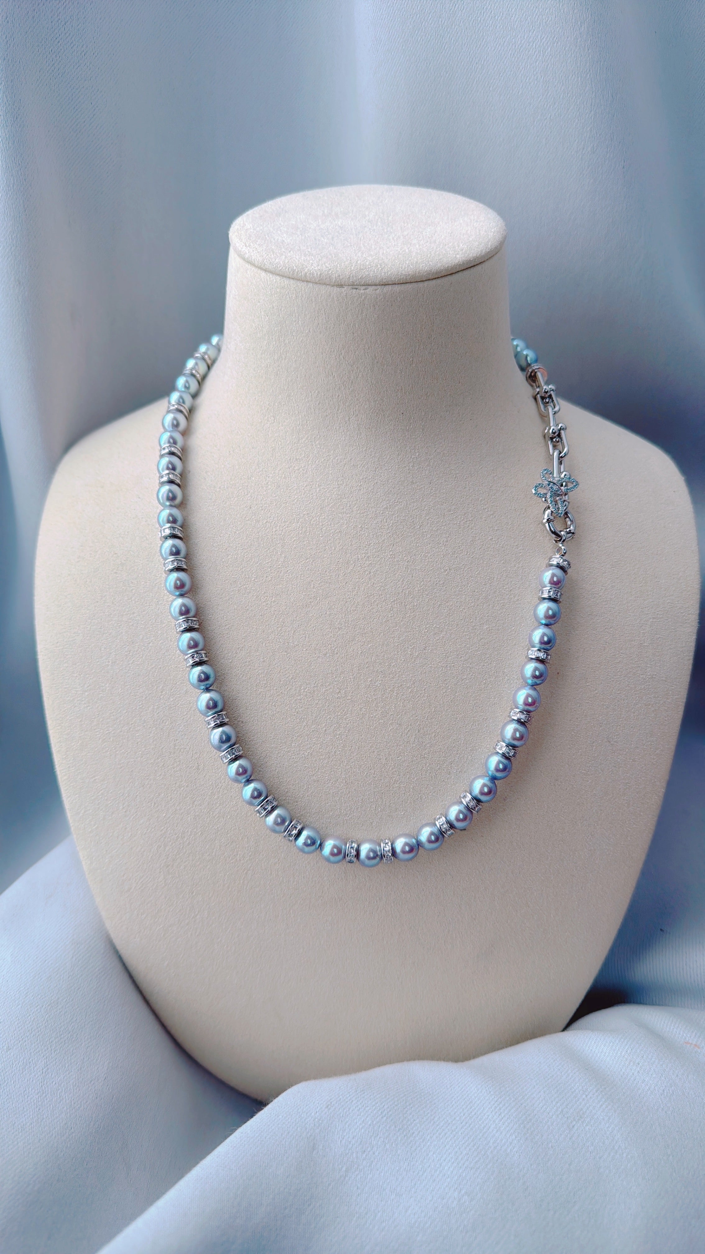 Diamante Luxe Light Blue Akoya Strand