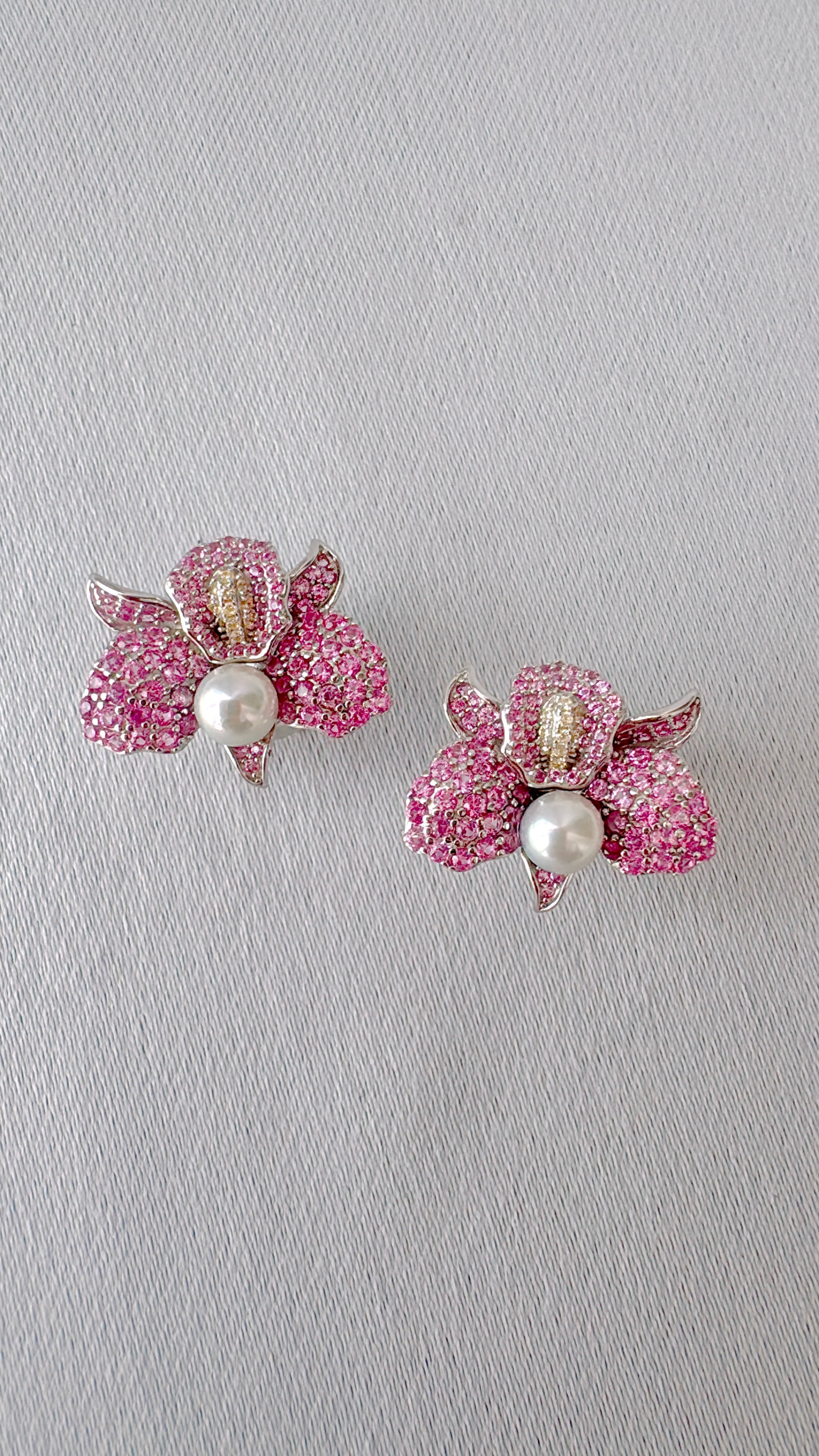 Wild Orchids Sakura Pink (Luxe Akoya pearls)