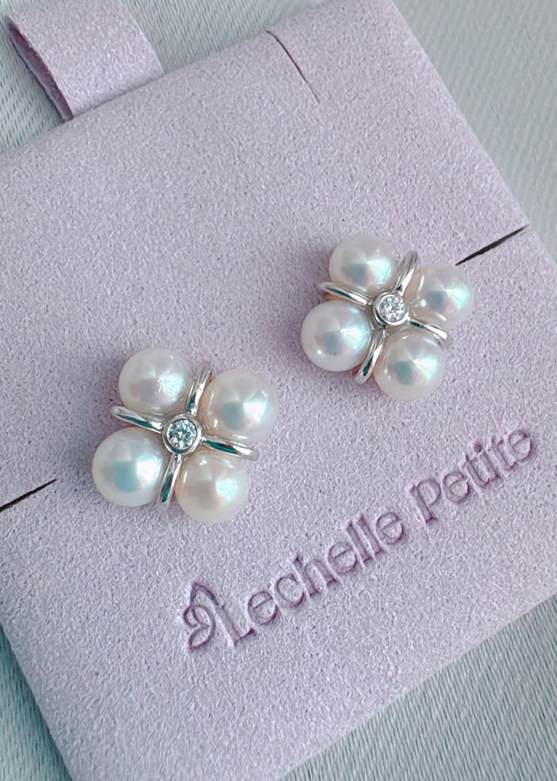 Petite Glittering Fortitude