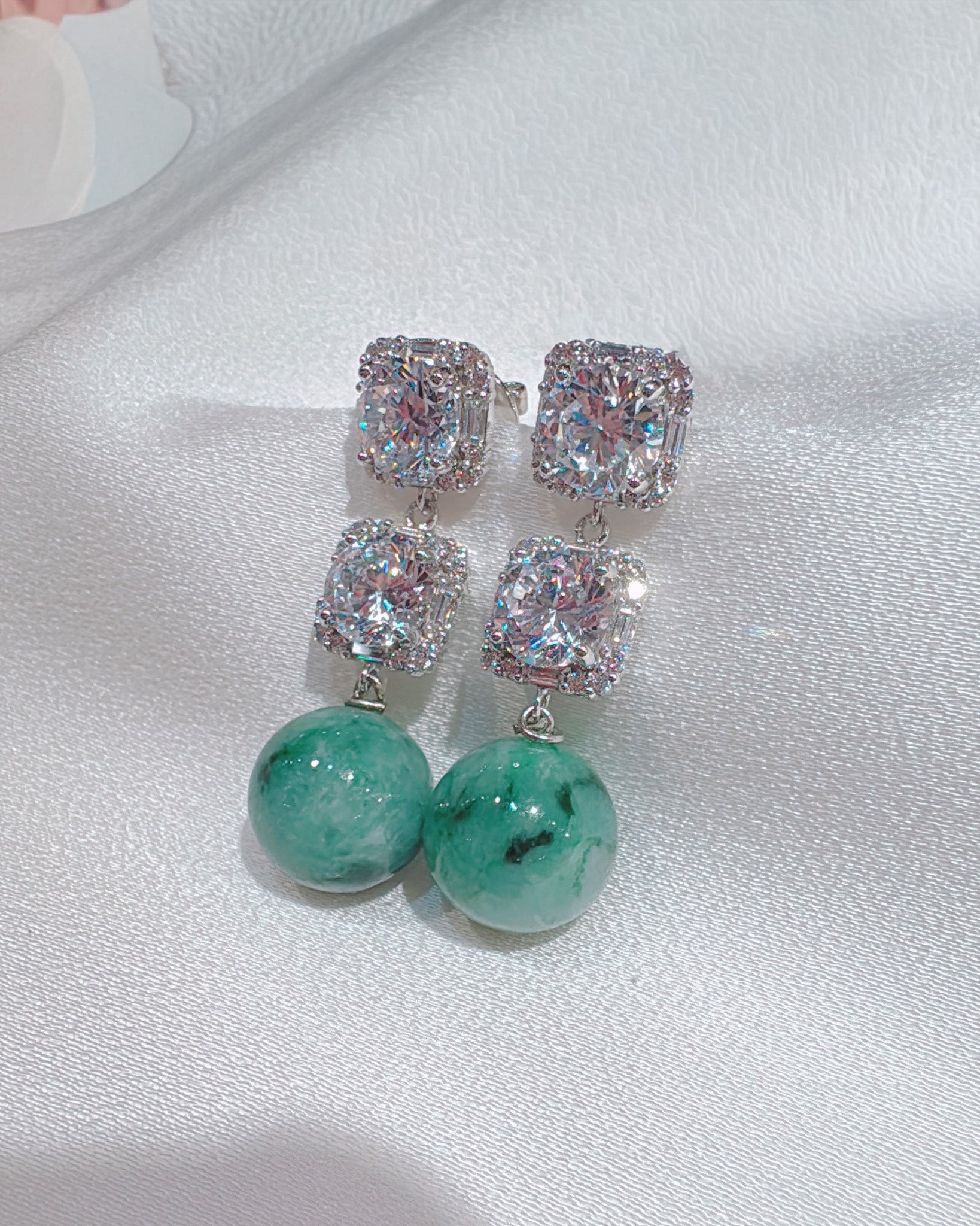 Double Glamour: Emerald Jadeite