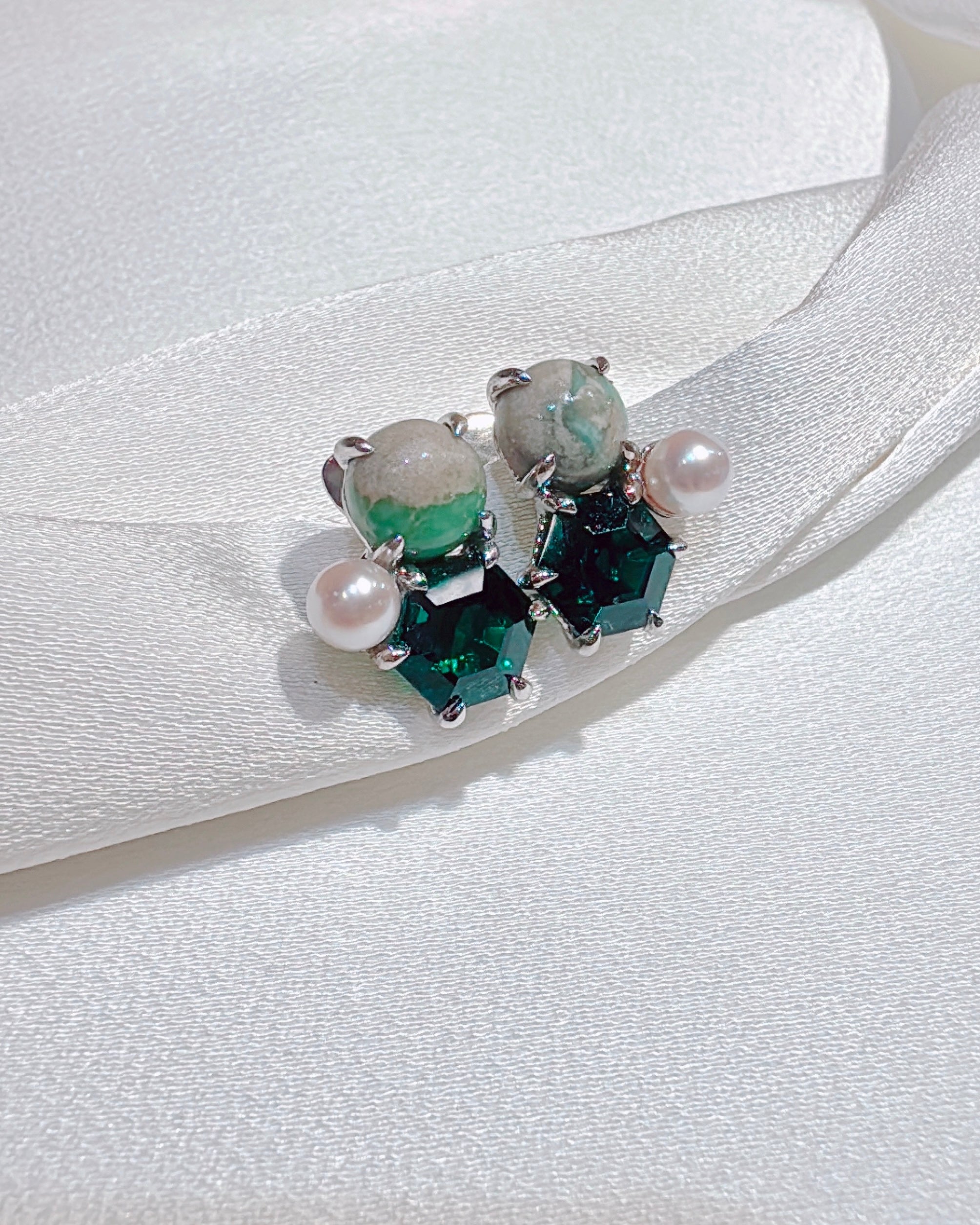 Emerald Constelle (akoya)