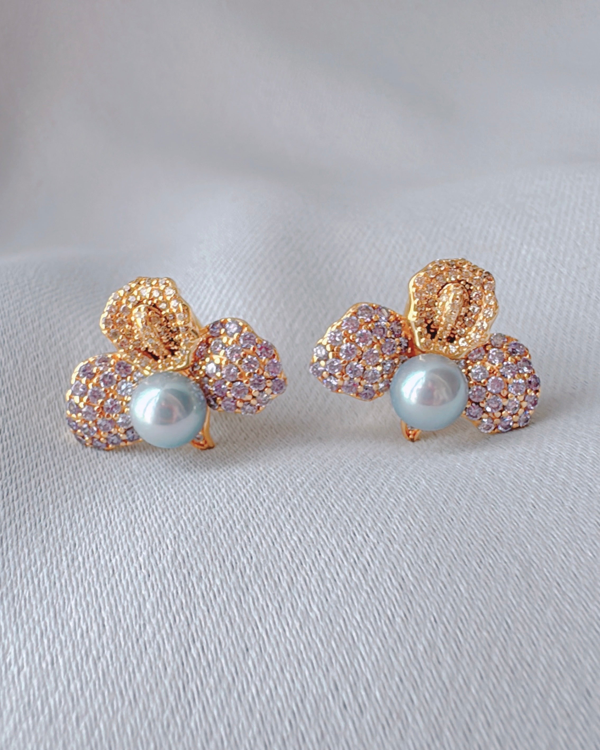 Lilac d’Or, Petals of Gold (made-to-order: 3 weeks)