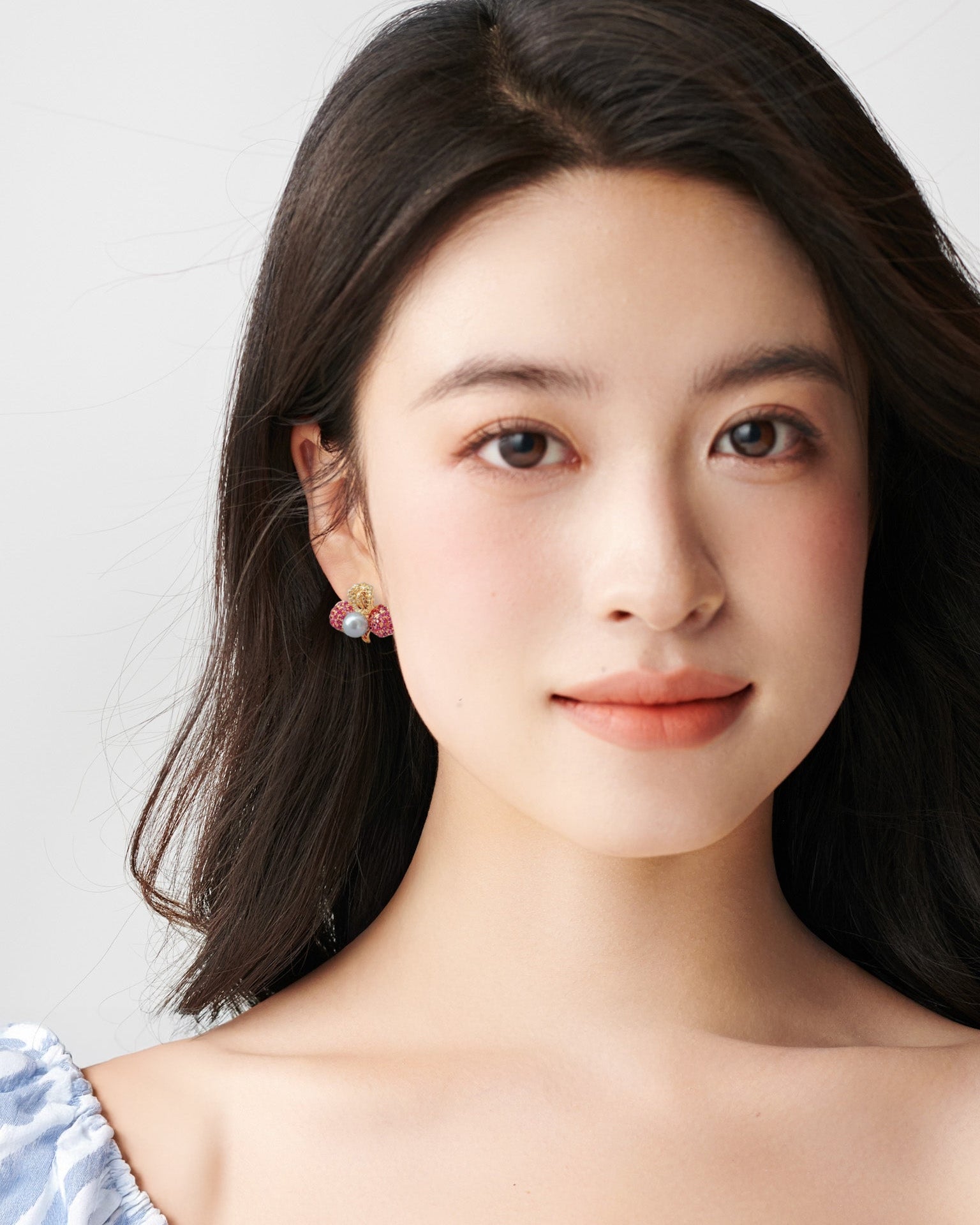 Rose d’Or Bleu, Petals of Pink & Gold